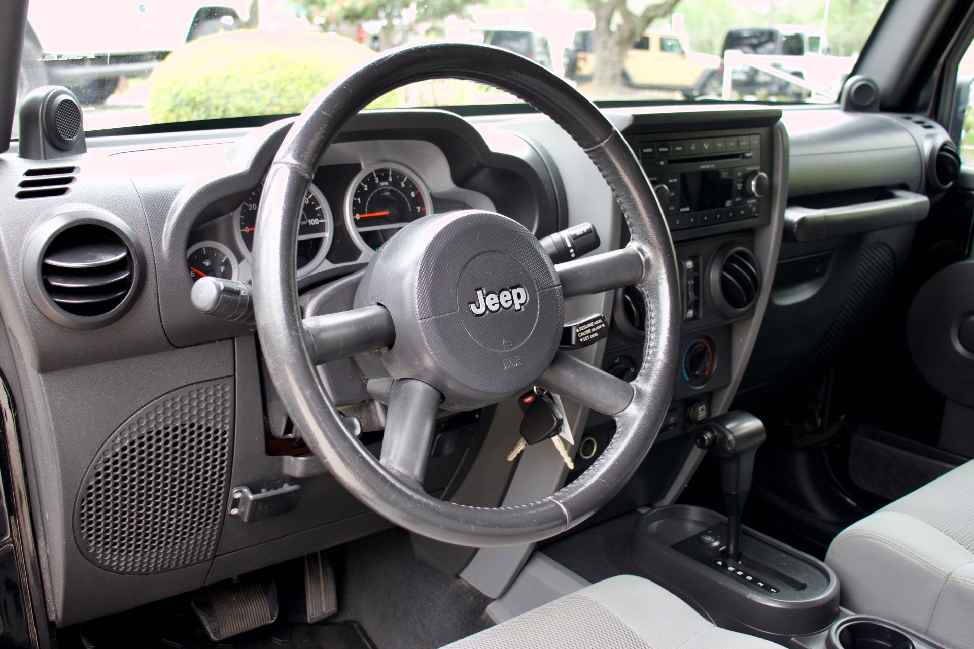 Used-2007-Jeep-Wrangler-Unlimited-Sahara