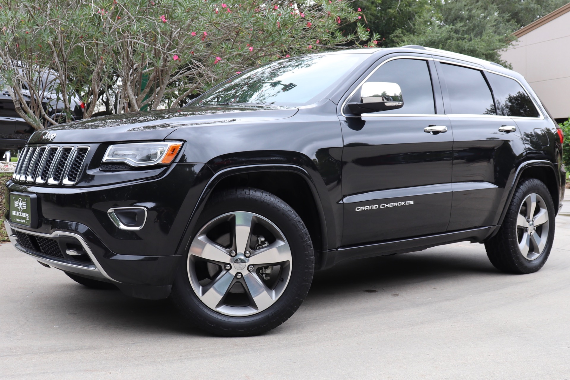 Used 2014 Jeep Grand Cherokee Overland For Sale (21,995