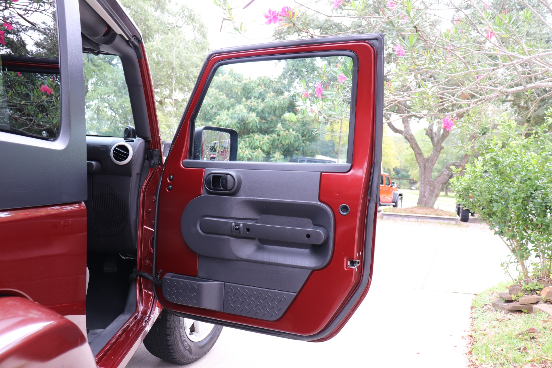 Used-2010-Jeep-Wrangler-Sahara