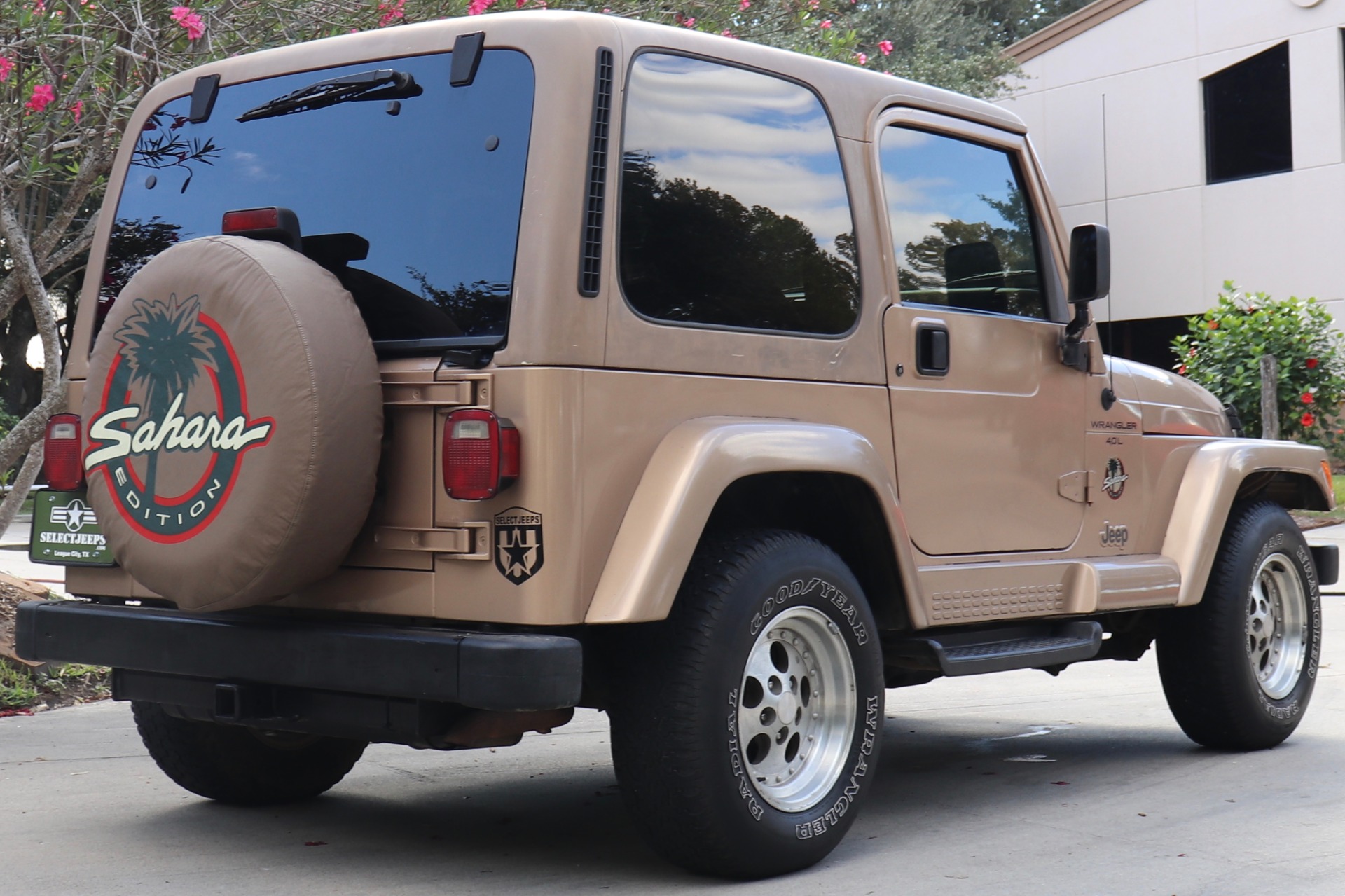 Used-1999-Jeep-Wrangler-Sahara