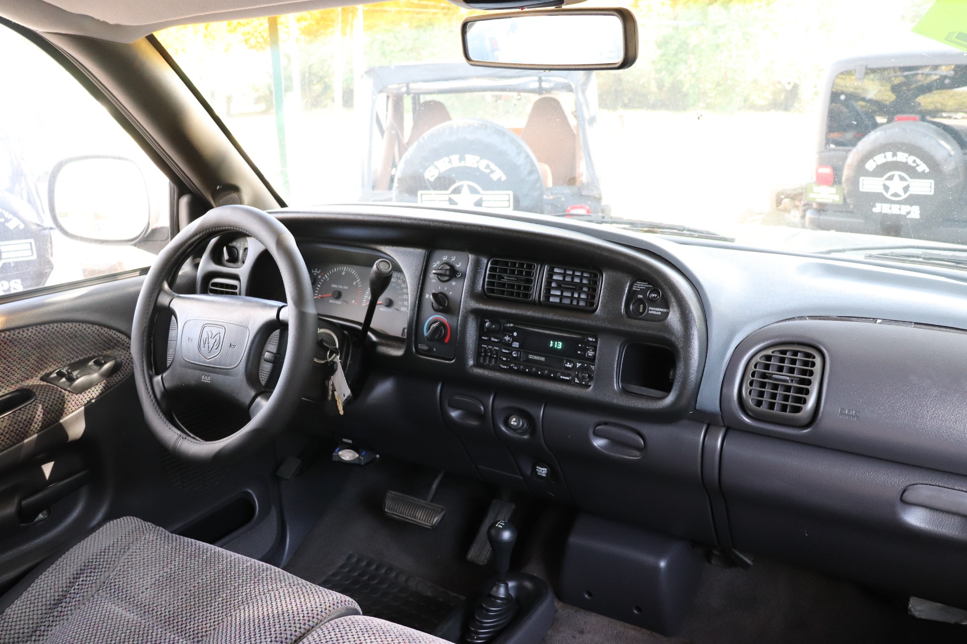 Used-1999-Dodge-Ram-Pickup-2500-Laramie-SLT