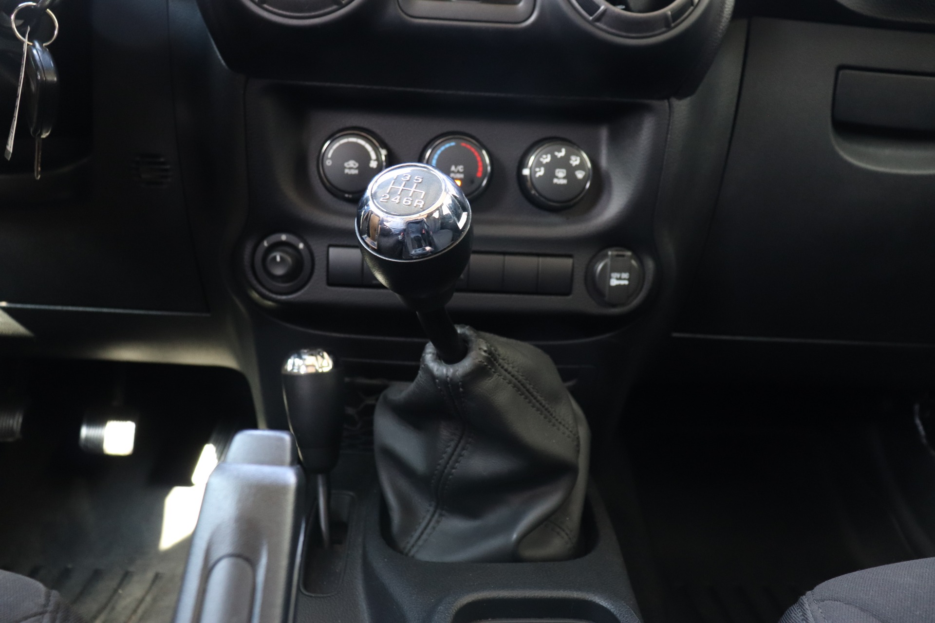 Used-2013-Jeep-Wrangler-Unlimited-Sport For Sale | Select Jeeps Inc. Used-2013-Jeep-Wrangler-Unlimited-Sport