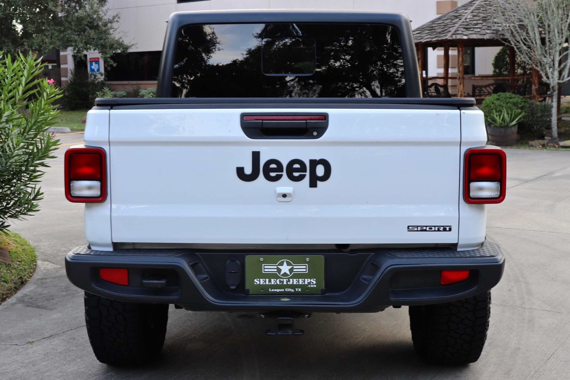 Used-2020-Jeep-Gladiator-Sport