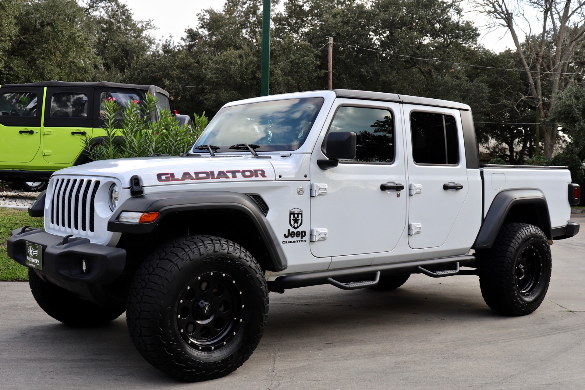 Used-2020-Jeep-Gladiator-Sport