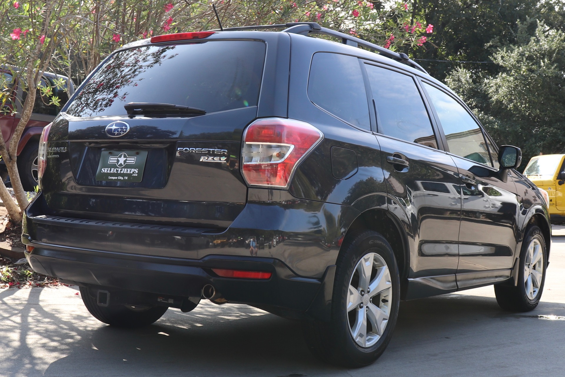 Used-2015-Subaru-Forester-25i-Premium