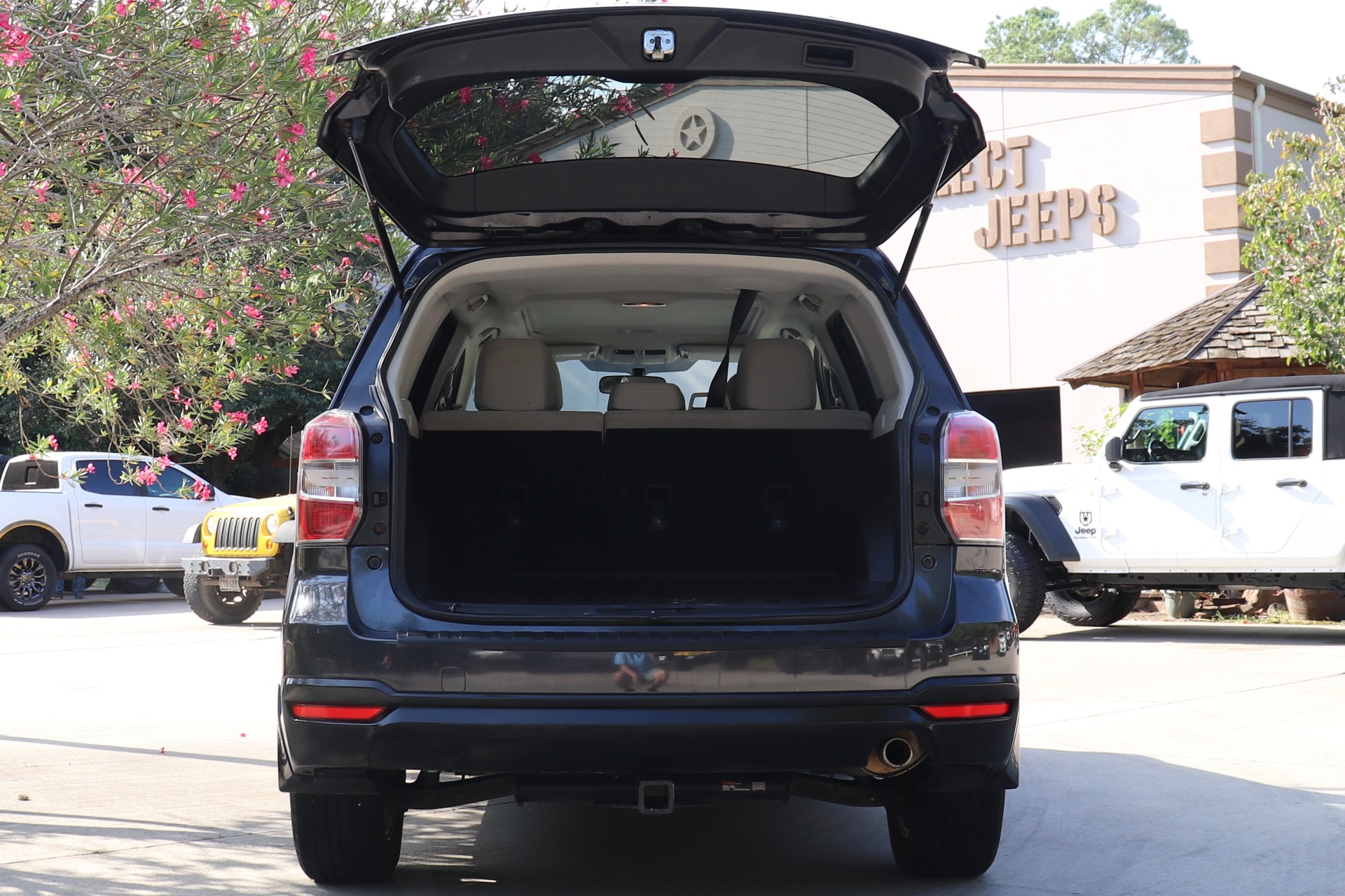 Used-2015-Subaru-Forester-25i-Premium