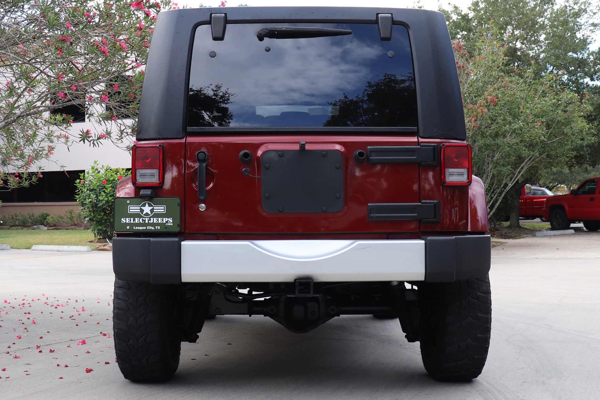 Used-2010-Jeep-Wrangler-Unlimited-Sahara