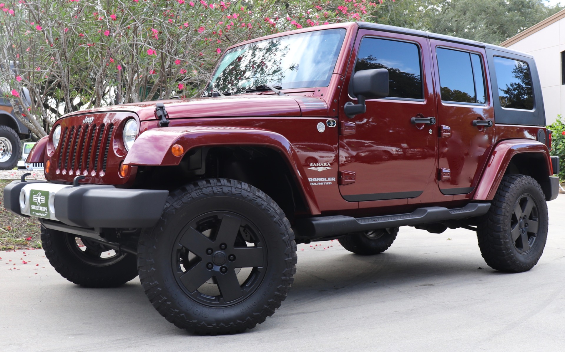 Used-2010-Jeep-Wrangler-Unlimited-Sahara