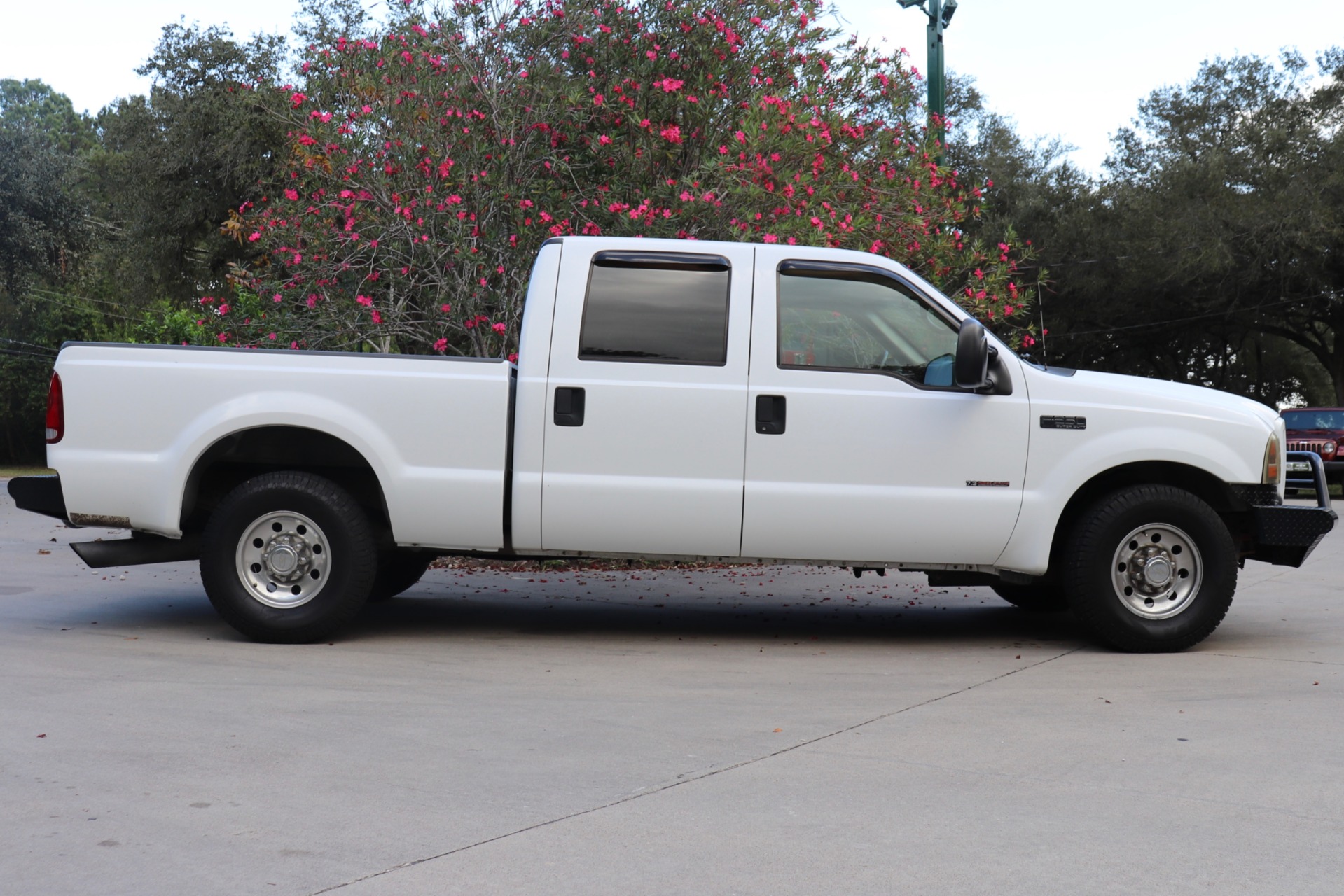 Used-2001-Ford-F-250-Super-Duty-XLT