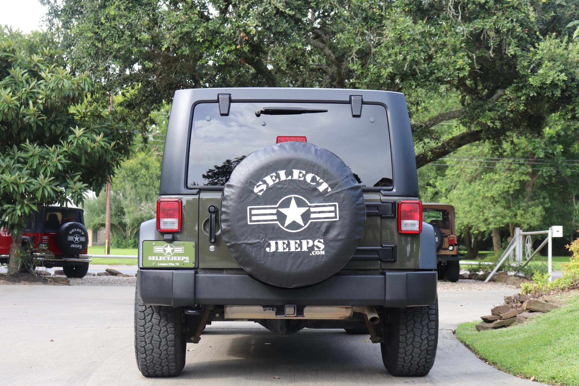 Used-2015-Jeep-Wrangler-Unlimited-Sport