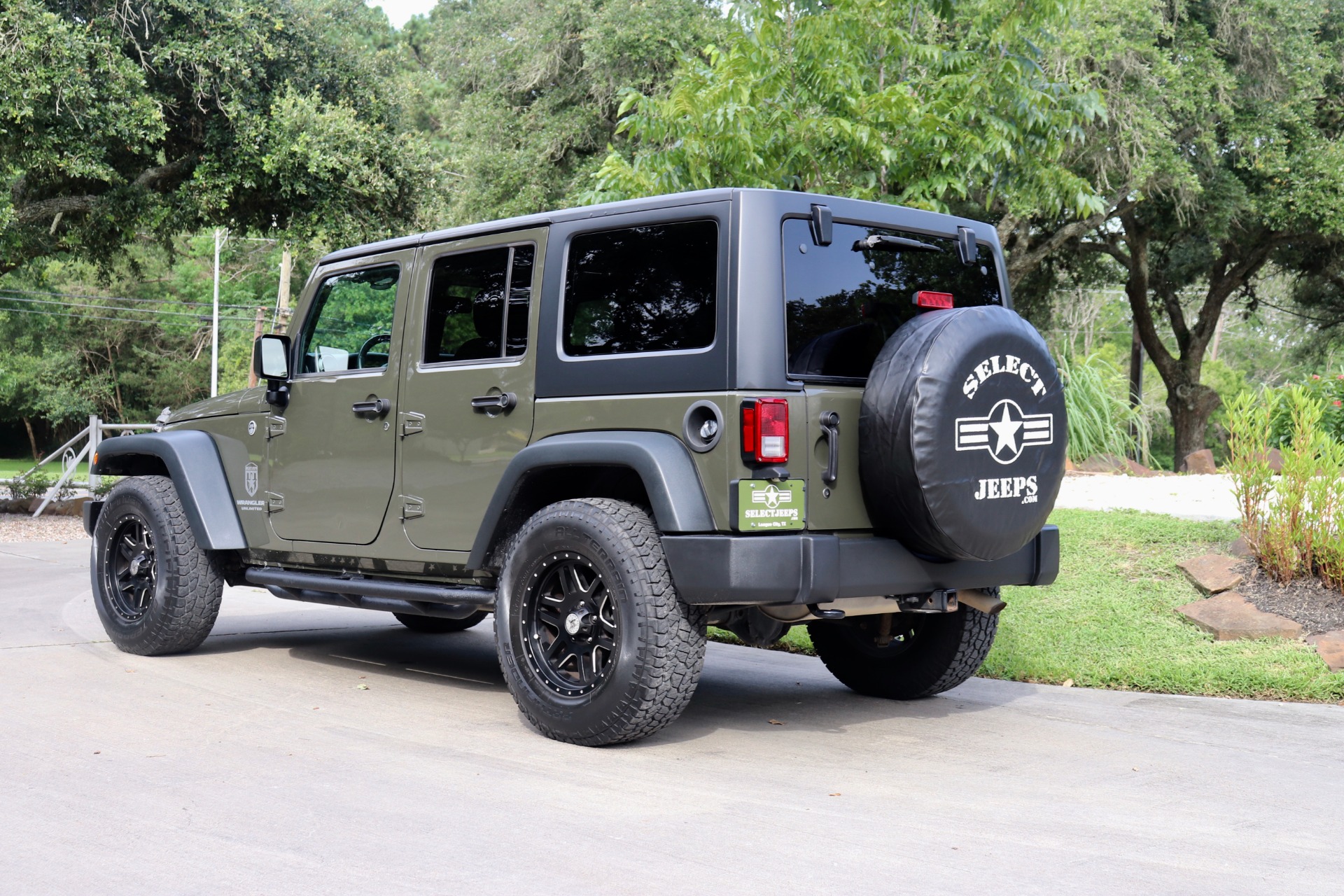 Used-2015-Jeep-Wrangler-Unlimited-Sport