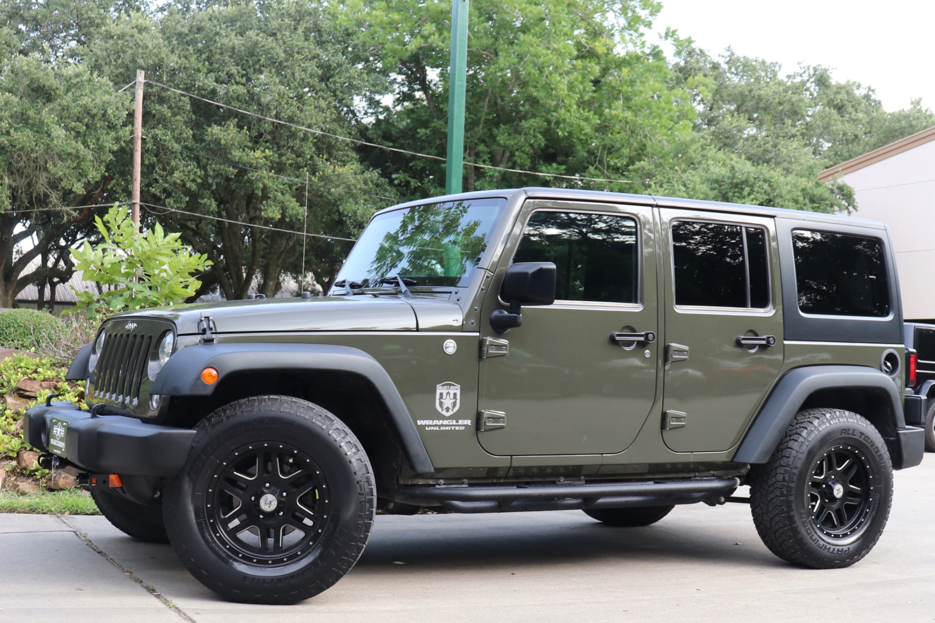 Used-2015-Jeep-Wrangler-Unlimited-Sport