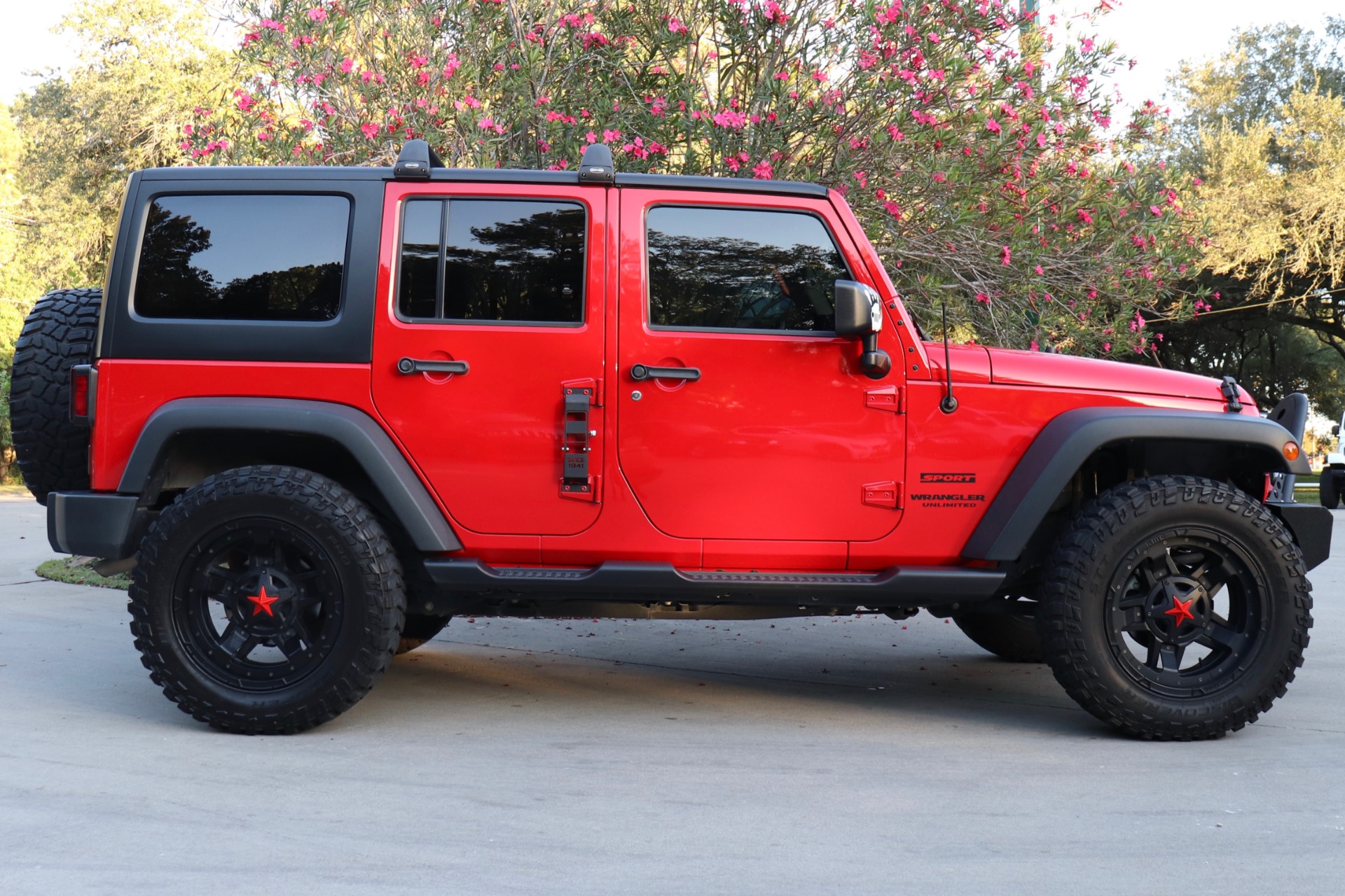 Used-2015-Jeep-Wrangler-Unlimited-Sport