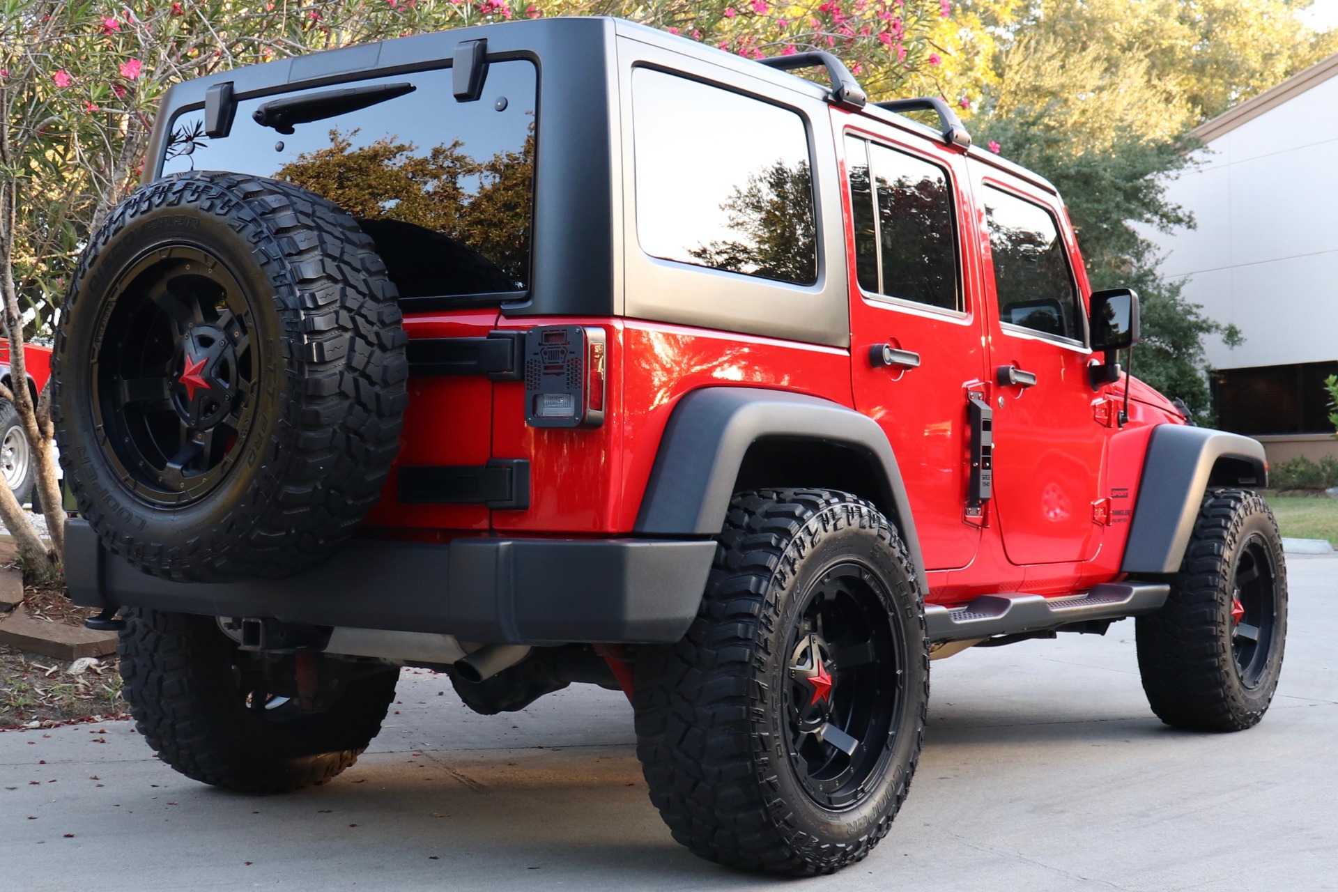 Used-2015-Jeep-Wrangler-Unlimited-Sport