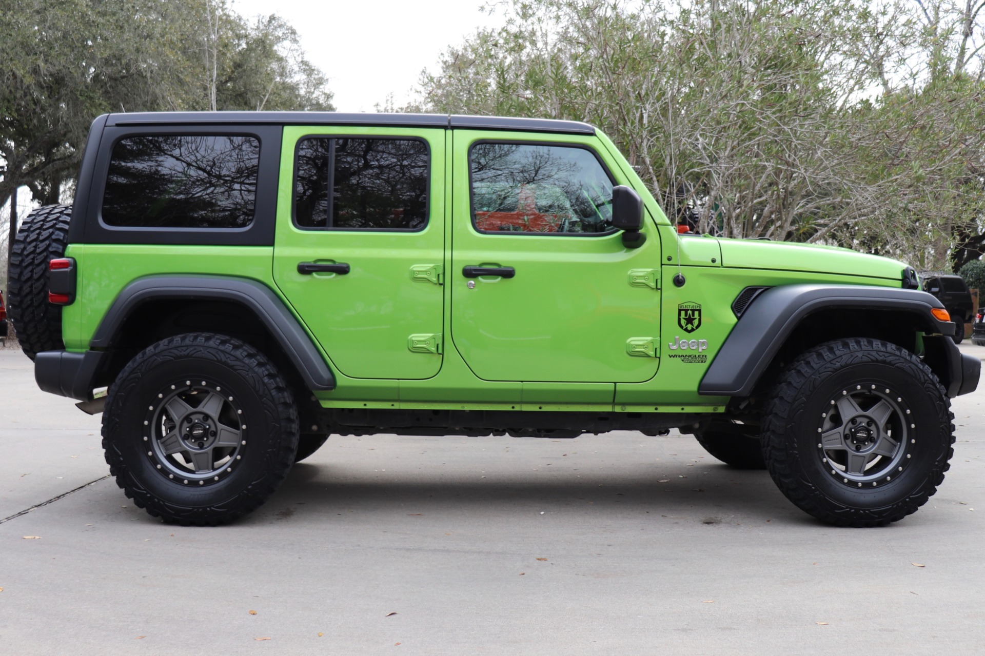 Used-2018-Jeep-Wrangler-Unlimited-Sport