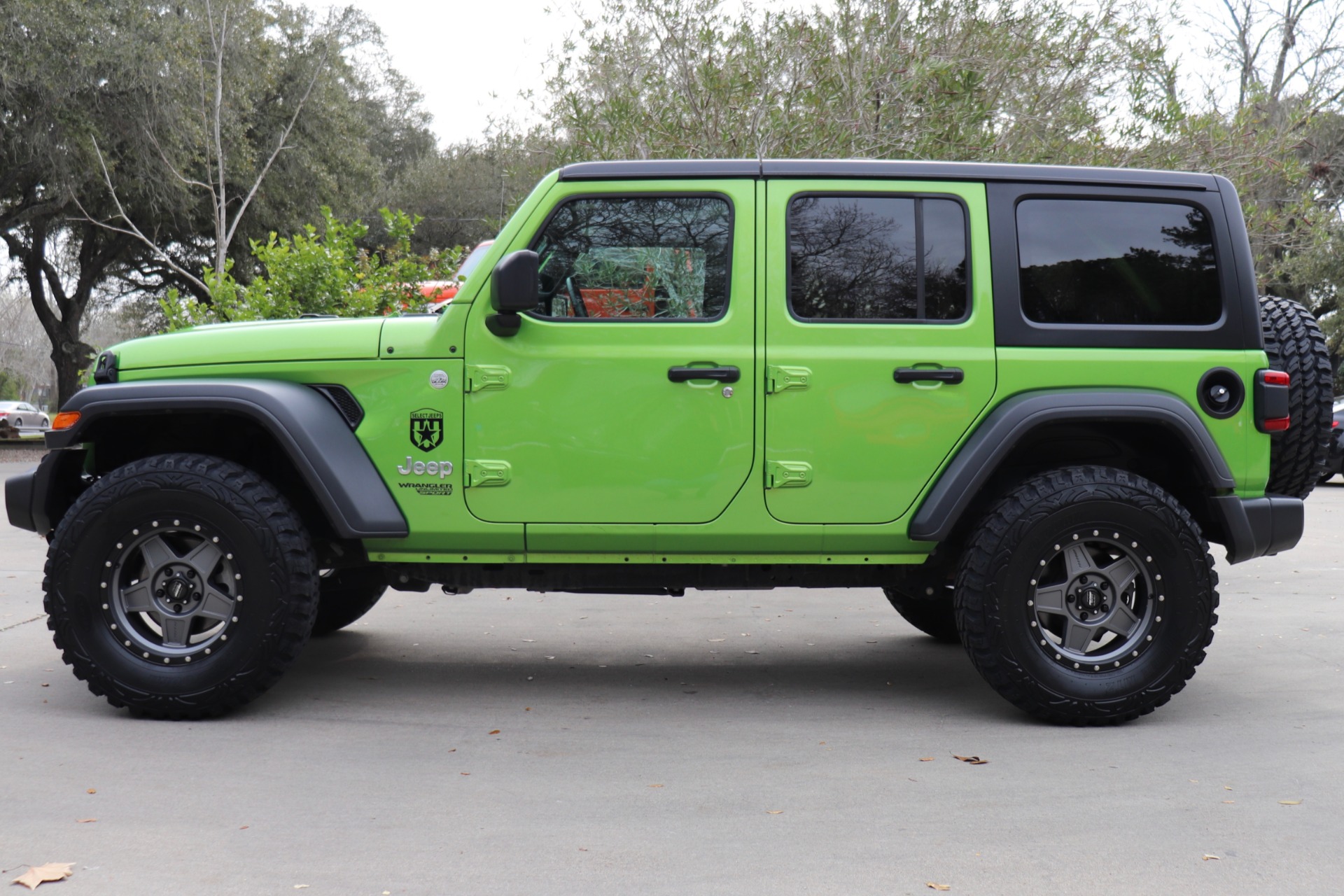 Used-2018-Jeep-Wrangler-Unlimited-Sport