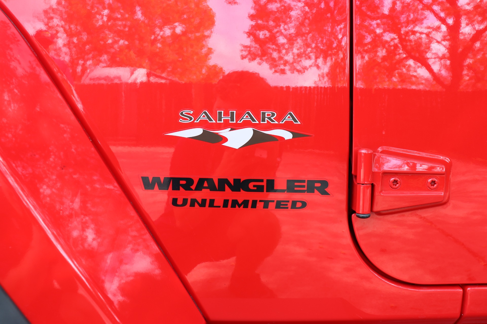 Used-2016-Jeep-Wrangler-Unlimited-Sahara