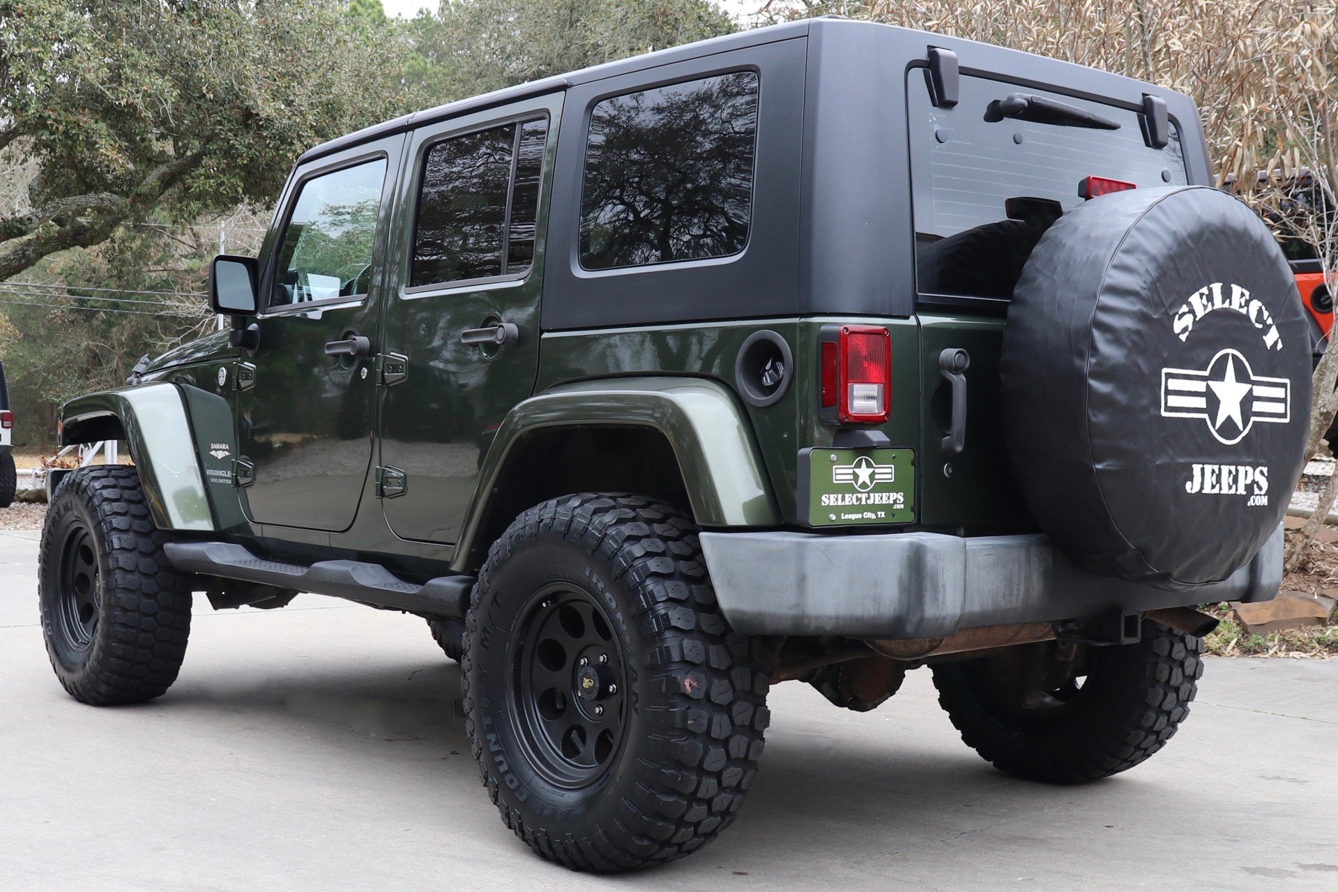 Used-2007-Jeep-Wrangler-Unlimited-Sahara