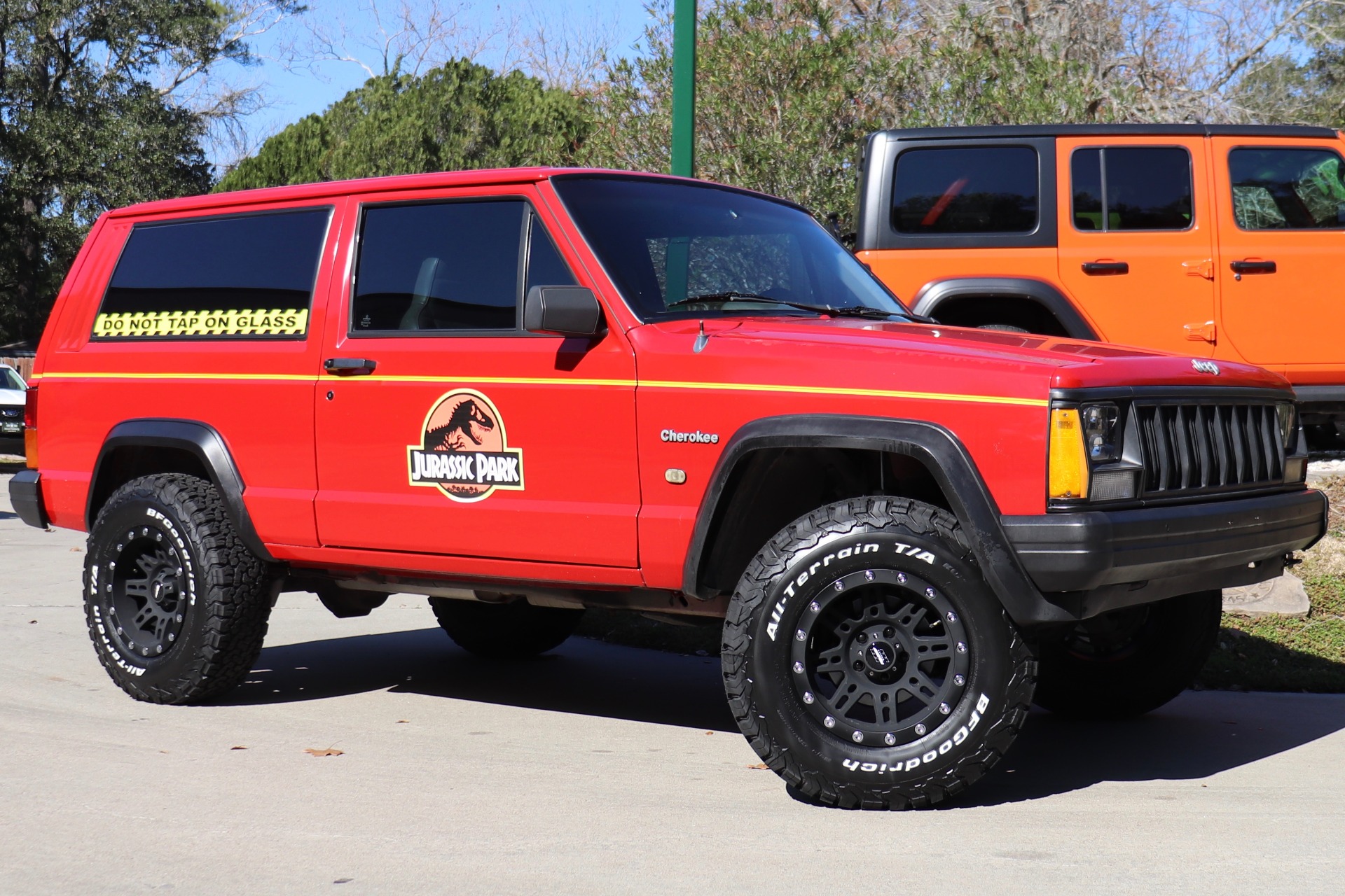 Used-1996-Jeep-Cherokee-SE