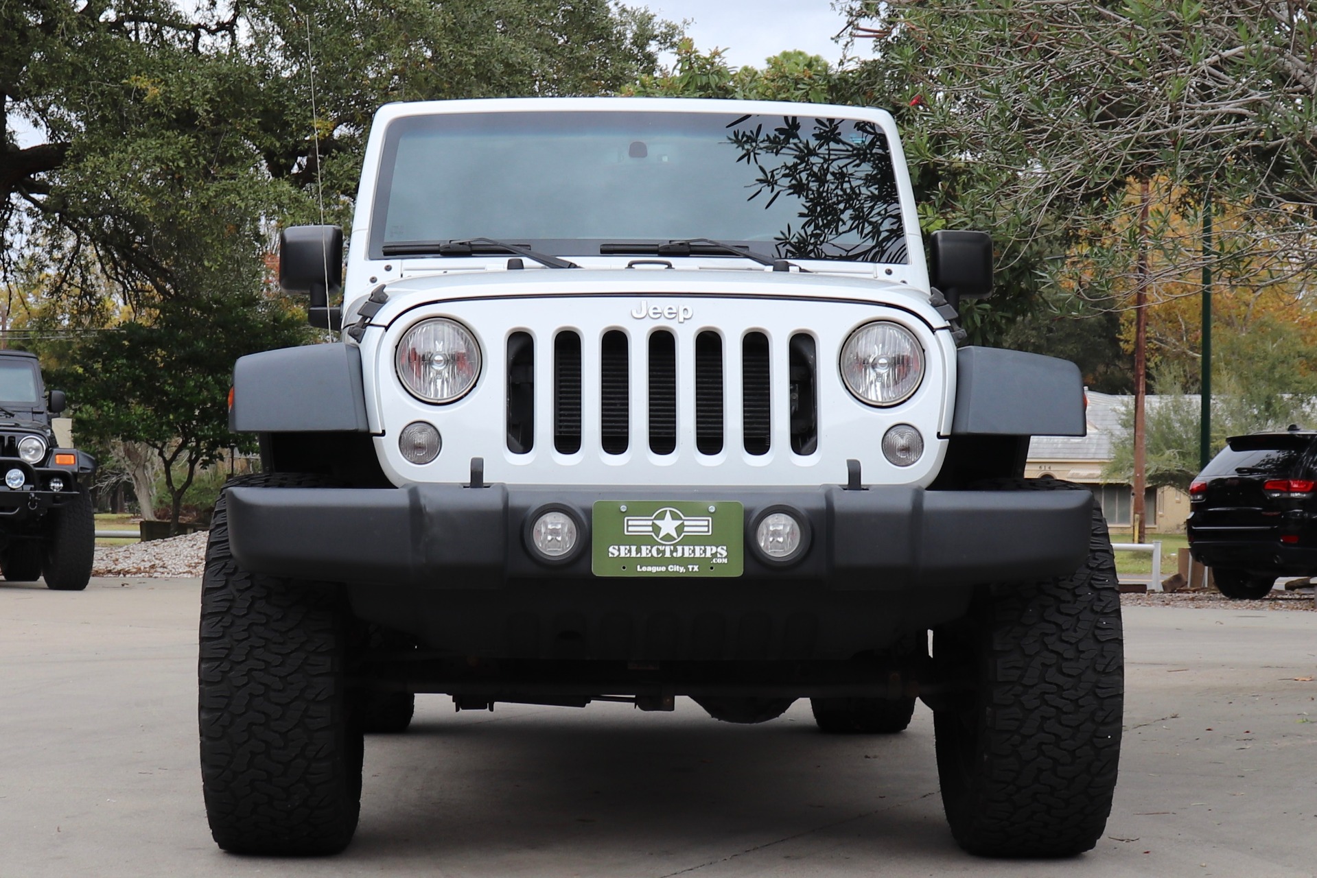 Used-2015-Jeep-Wrangler-Unlimited-Sport