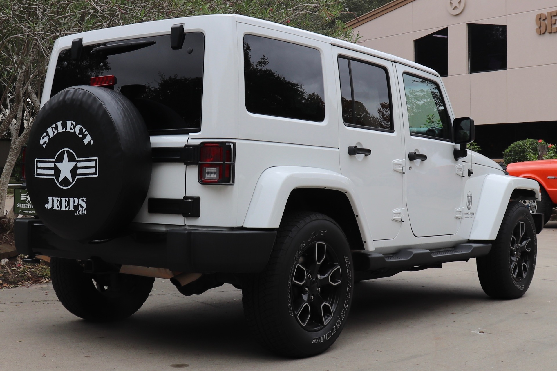 Used-2018-Jeep-Wrangler-JK-Unlimited-Sahara