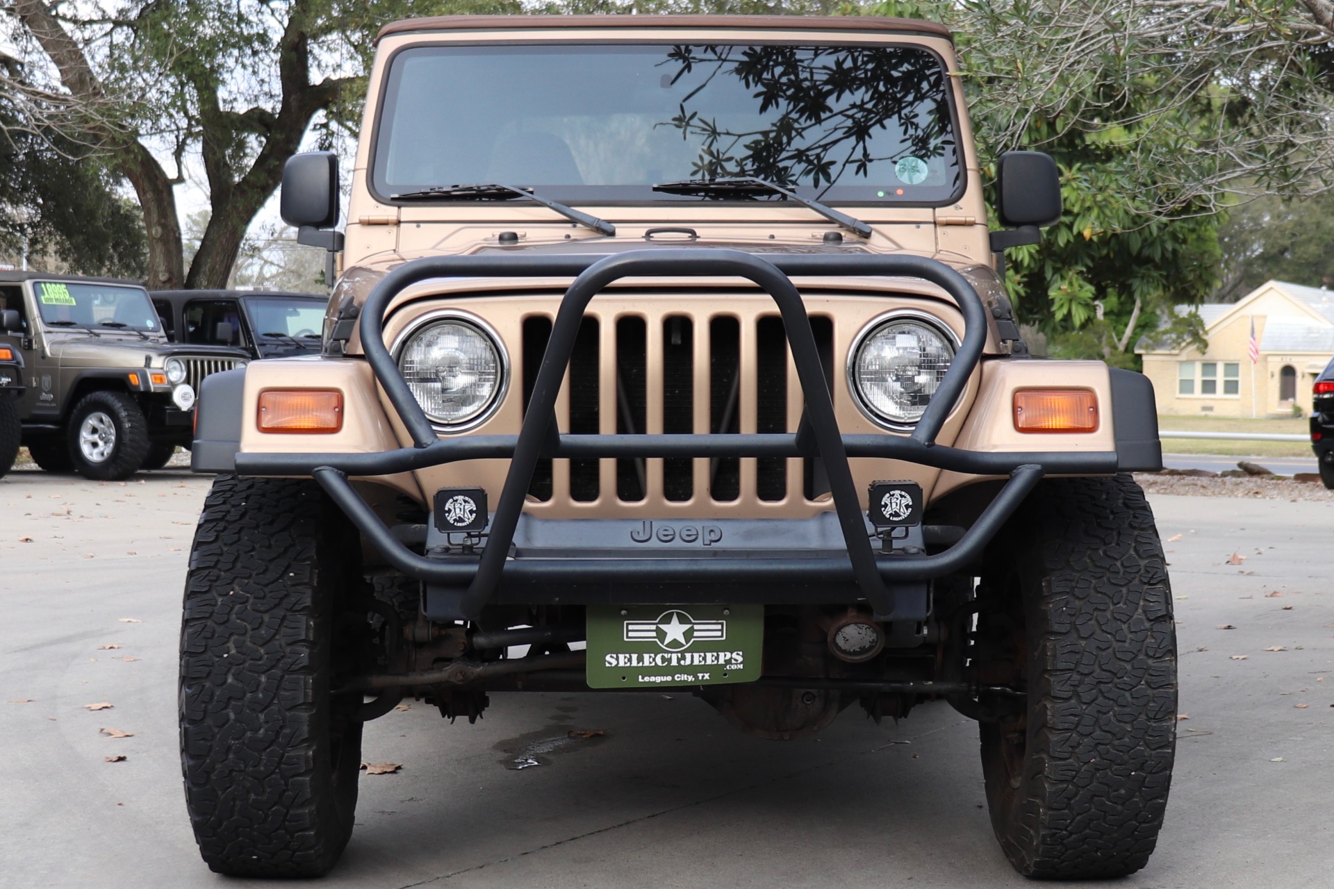 Used-1999-Jeep-Wrangler-SE