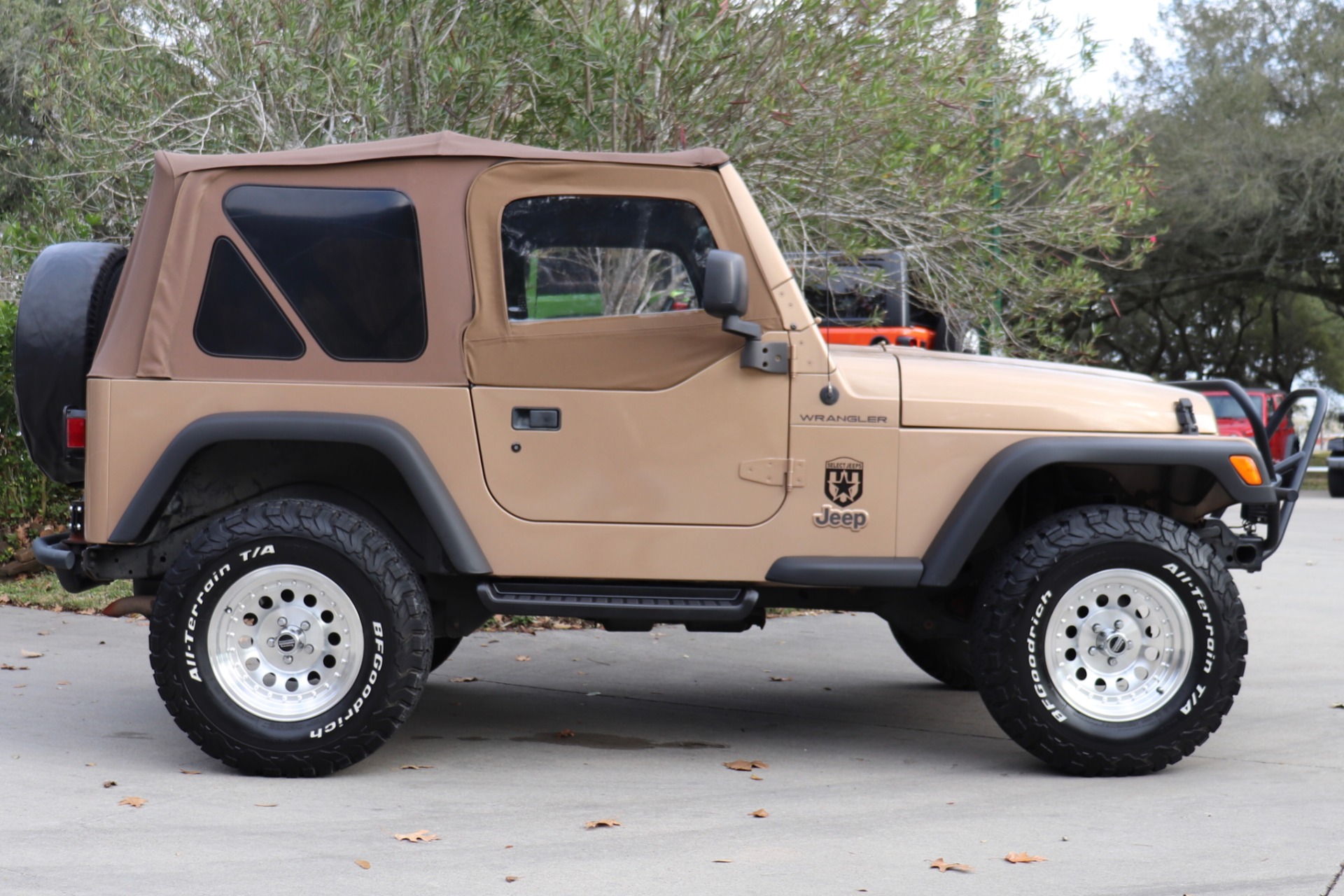 Used-1999-Jeep-Wrangler-SE