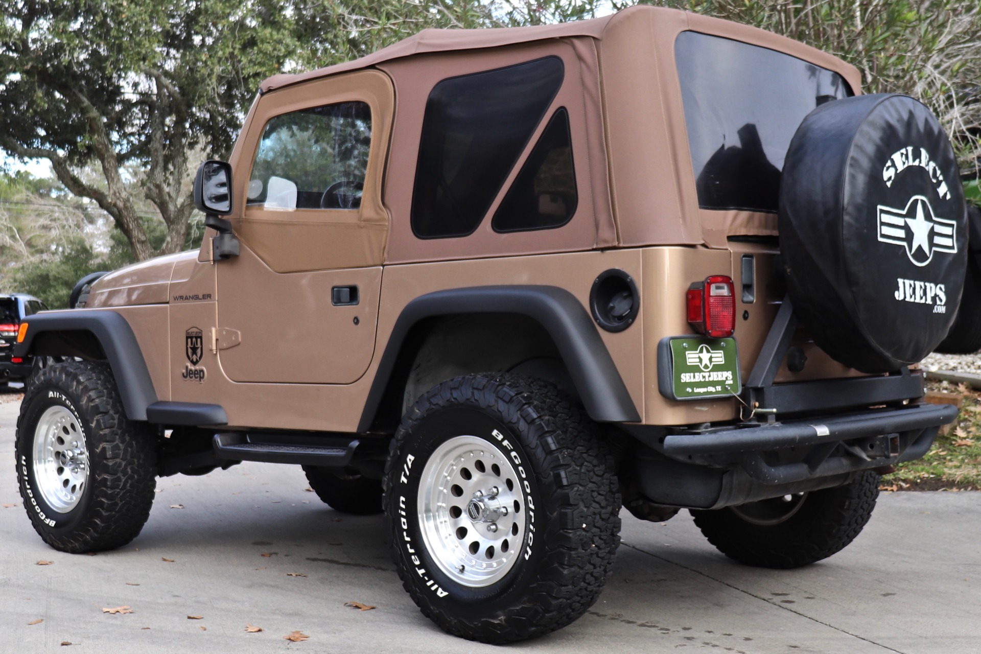 Used-1999-Jeep-Wrangler-SE