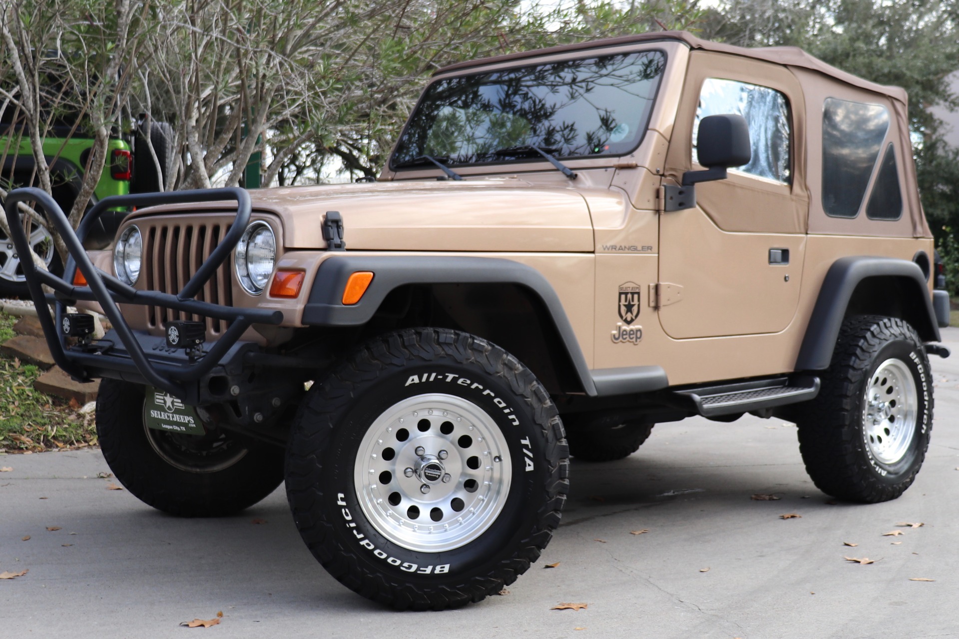 Used-1999-Jeep-Wrangler-SE