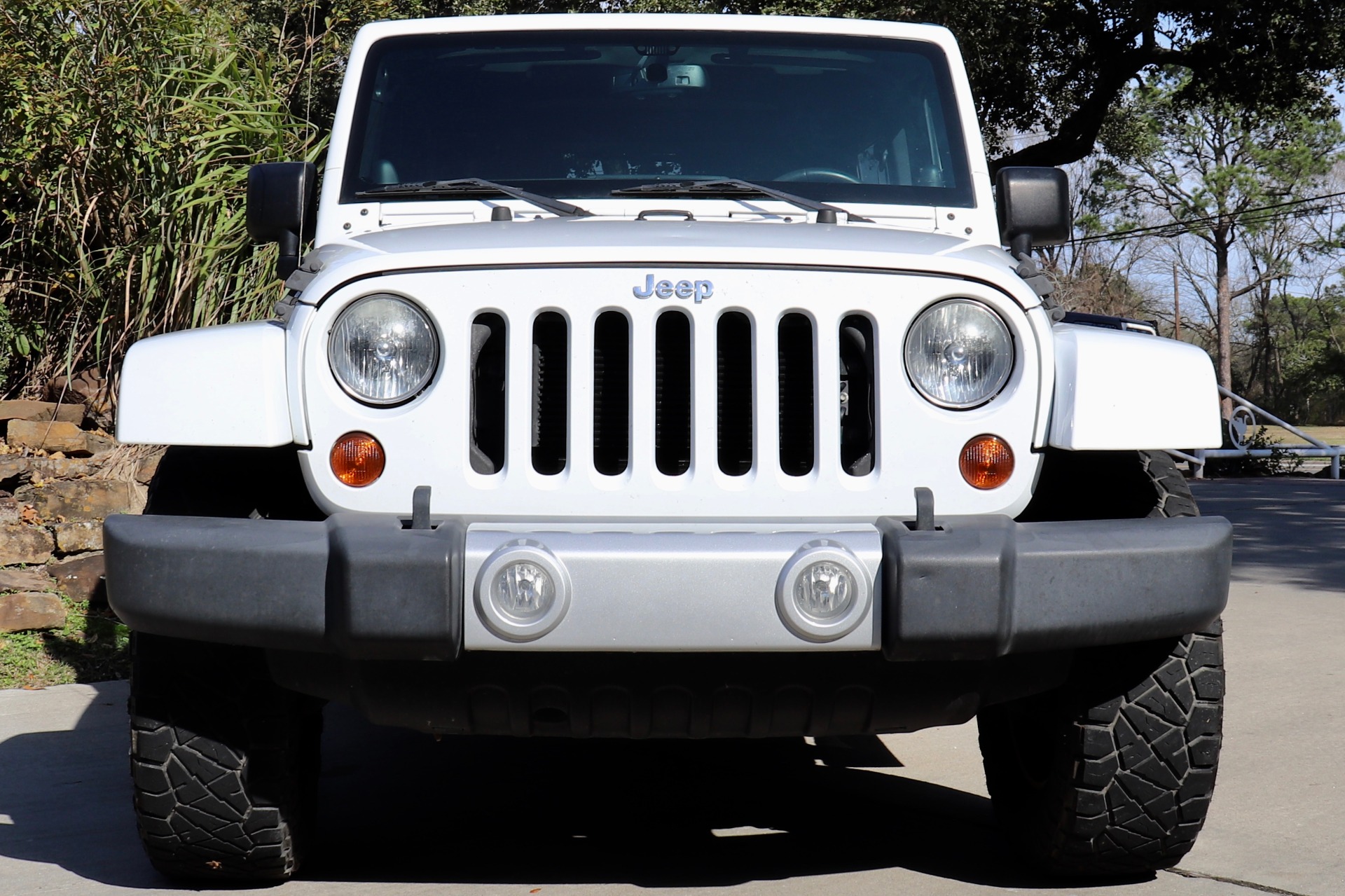 Used-2013-Jeep-Wrangler-Unlimited-Sahara