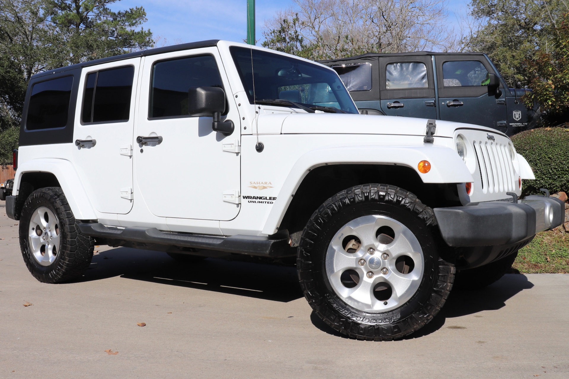 Used-2013-Jeep-Wrangler-Unlimited-Sahara For Sale | Select Jeeps Inc. Used-2013-Jeep-Wrangler-Unlimited-Sahara