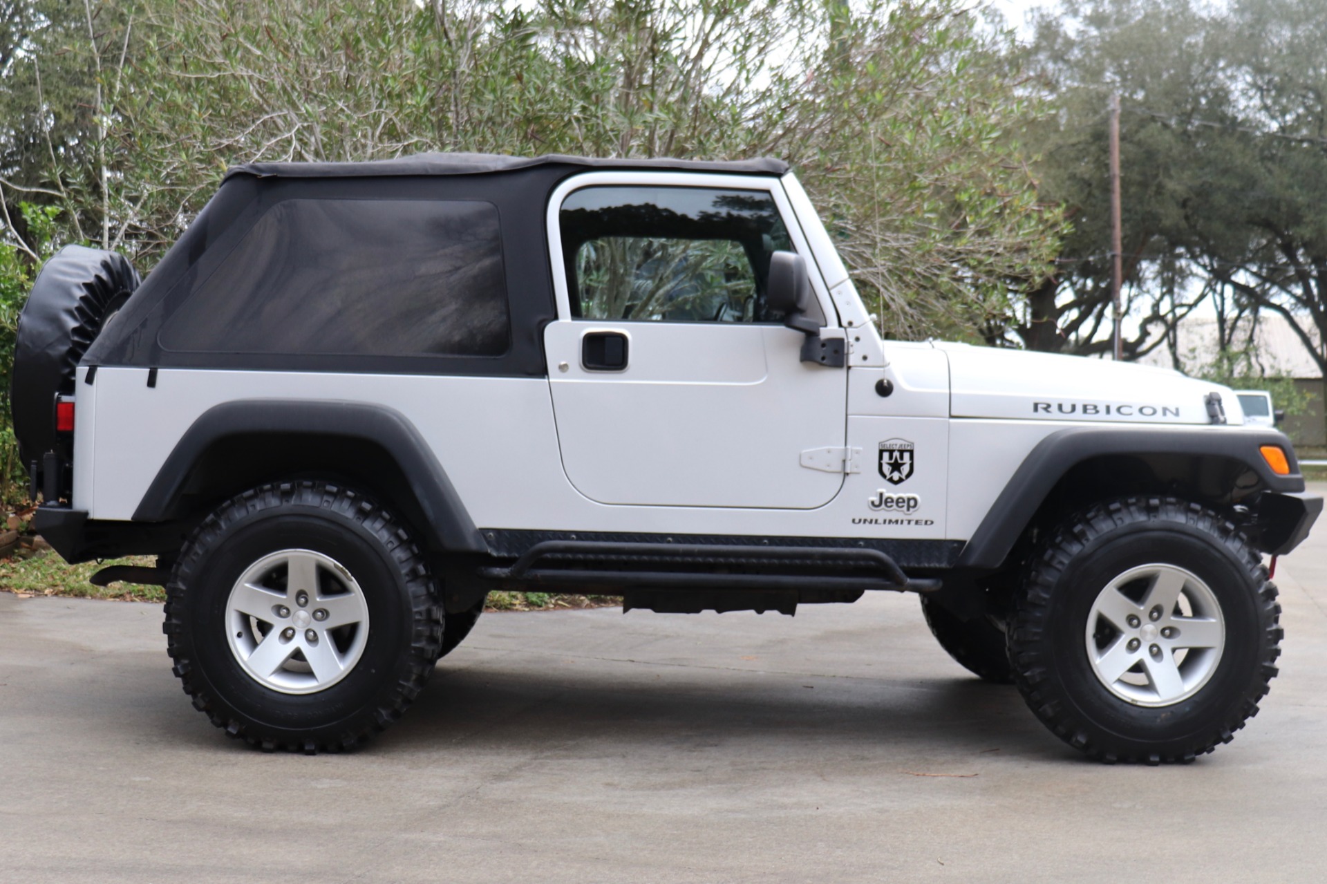 Used-2006-Jeep-Wrangler-Unlimited-Rubicon