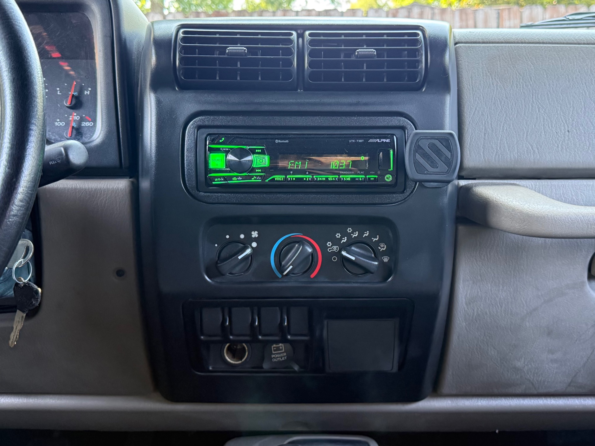 Used-2004-Jeep-Wrangler-X
