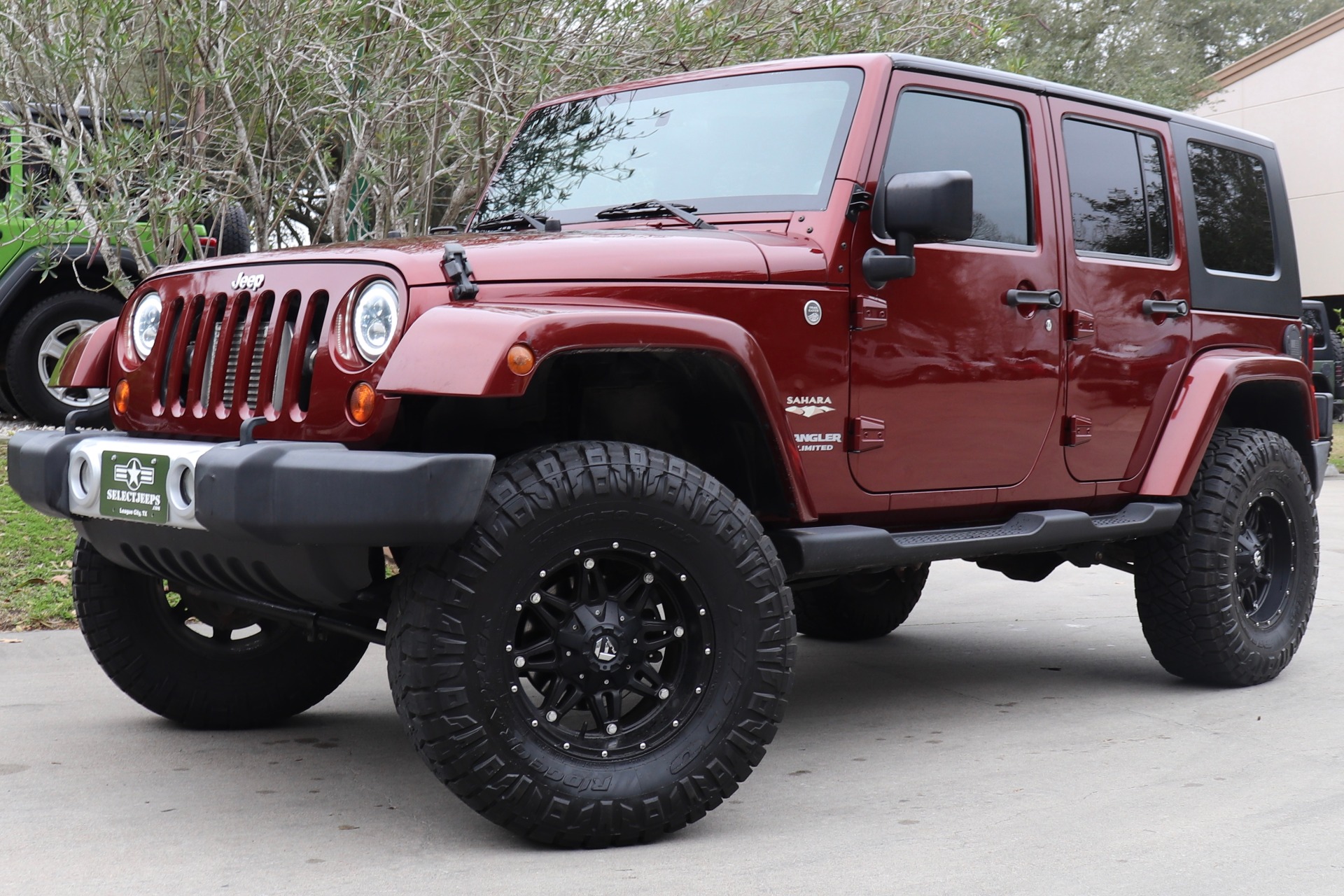 Used-2010-Jeep-Wrangler-Unlimited-Sahara