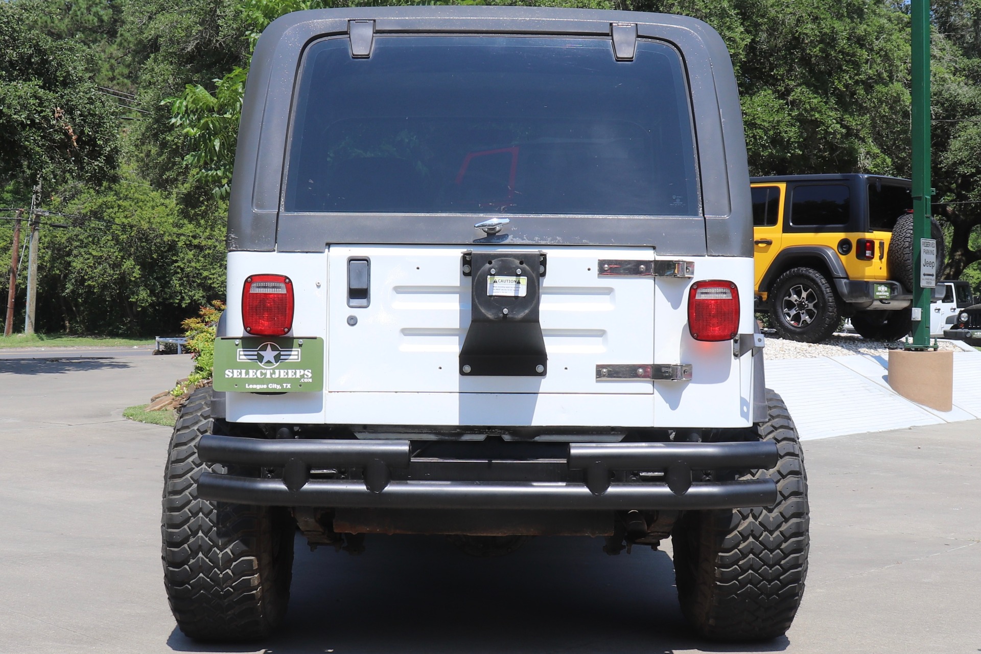 Used-1989-Jeep-Wrangler-Laredo