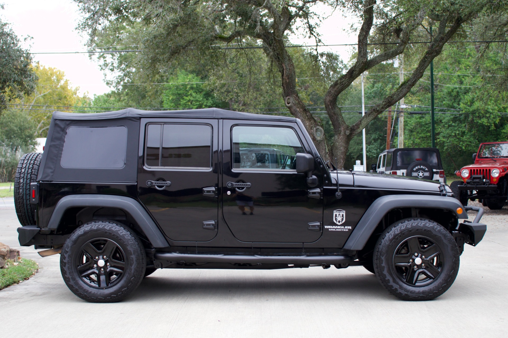 Used-2012-Jeep-Wrangler-Unlimited-Sport