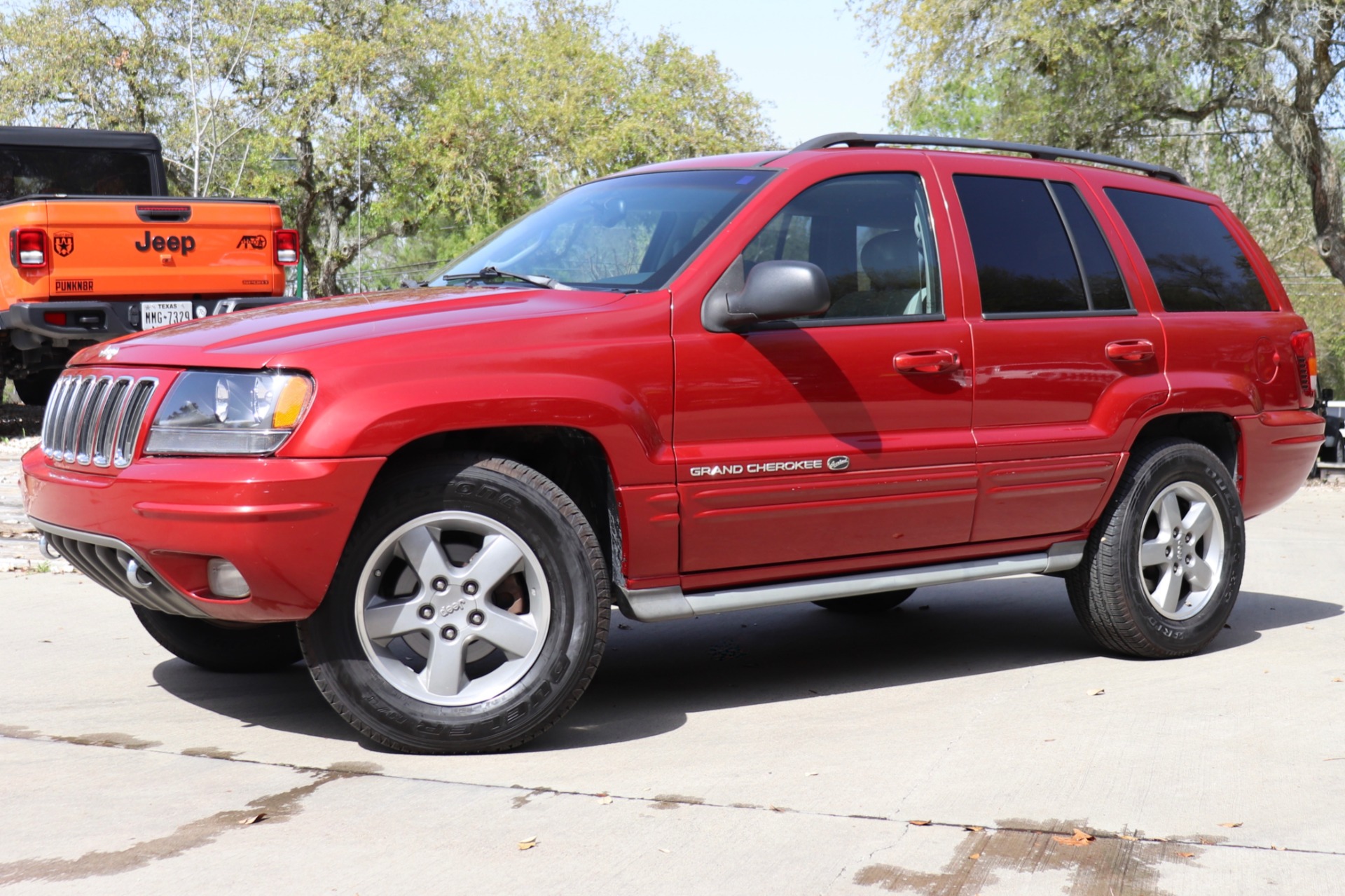 Used-2002-Jeep-Grand-Cherokee-Overland