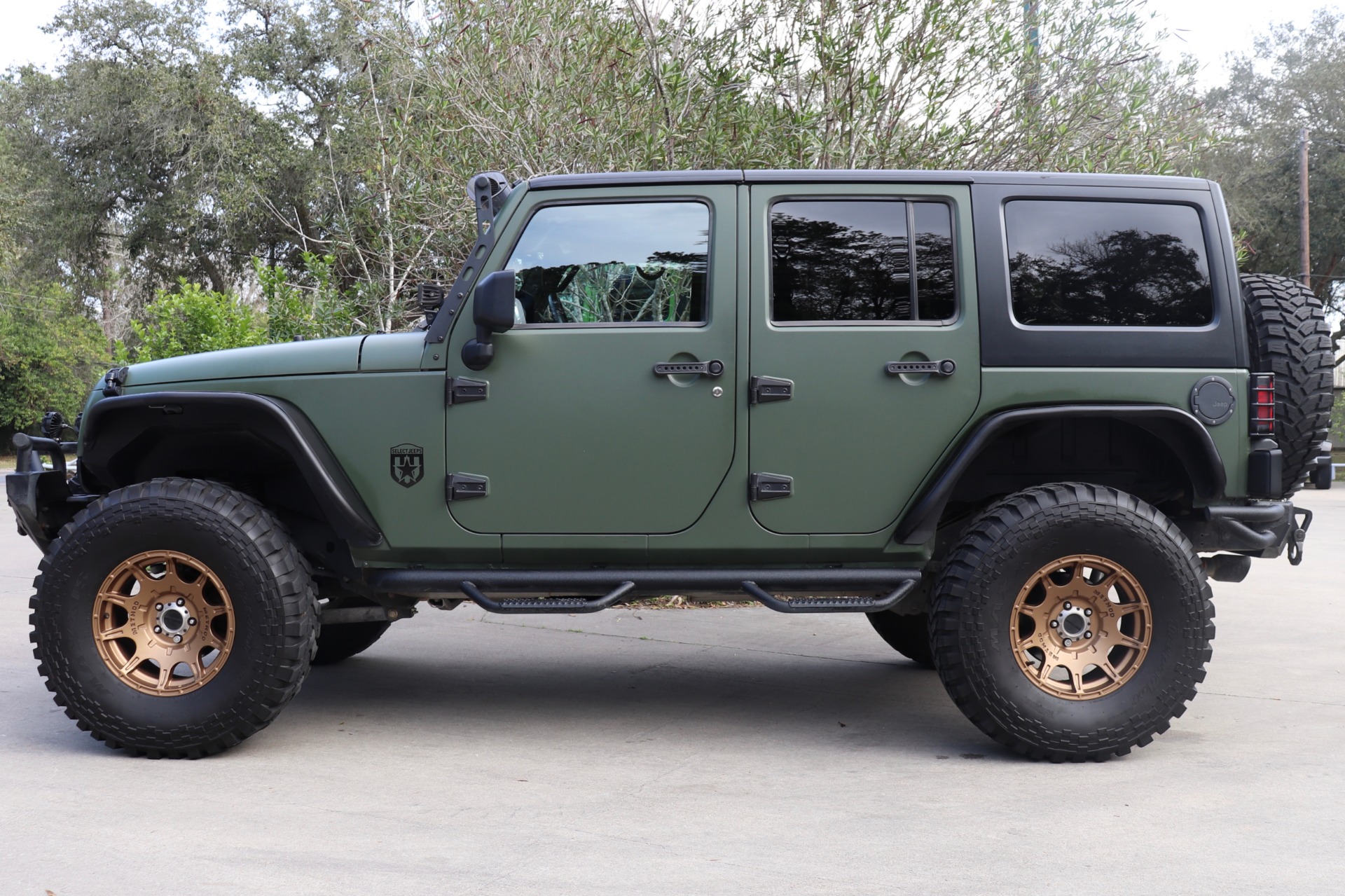 Used-2013-Jeep-Wrangler-Unlimited-Sahara