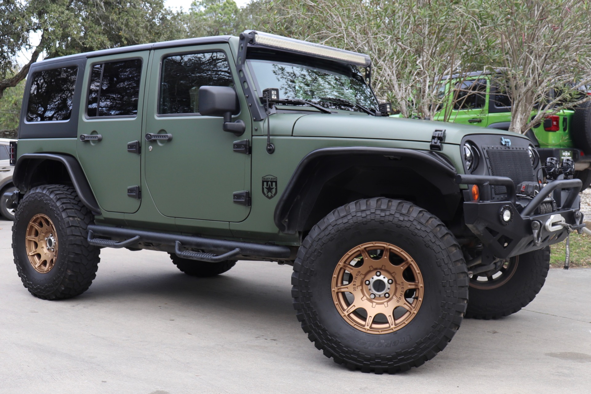 Used-2013-Jeep-Wrangler-Unlimited-Sahara