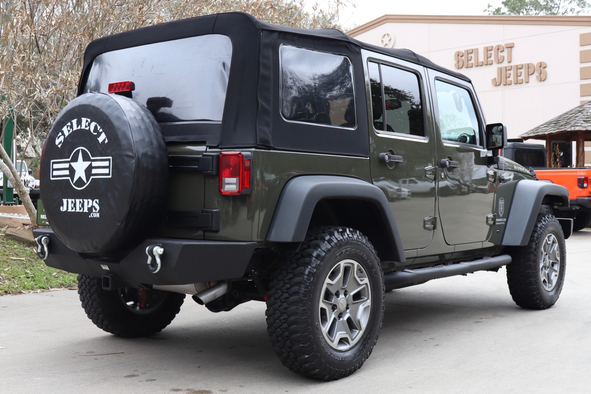 Used-2015-Jeep-Wrangler-Unlimited-Rubicon