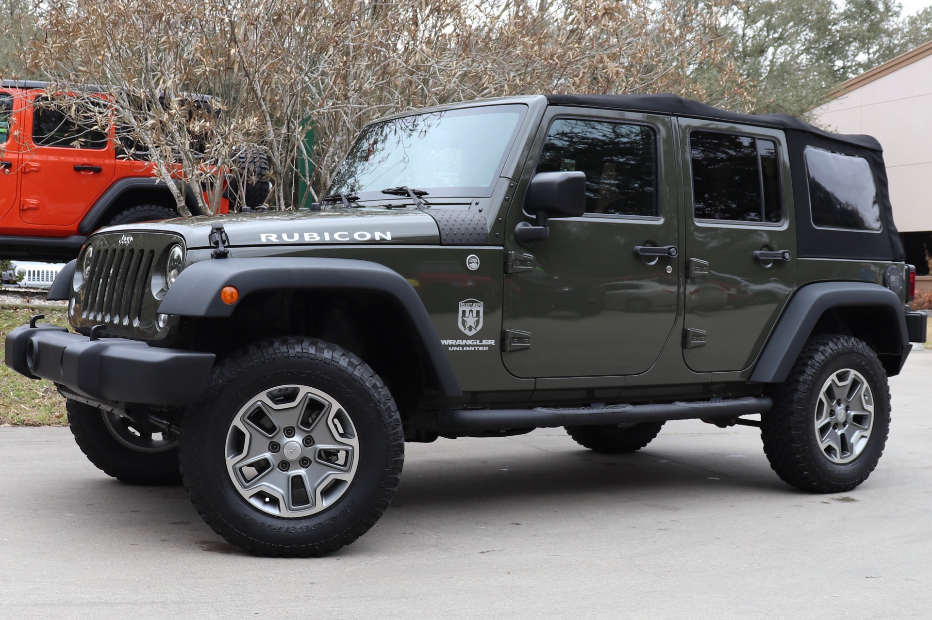 Used-2015-Jeep-Wrangler-Unlimited-Rubicon