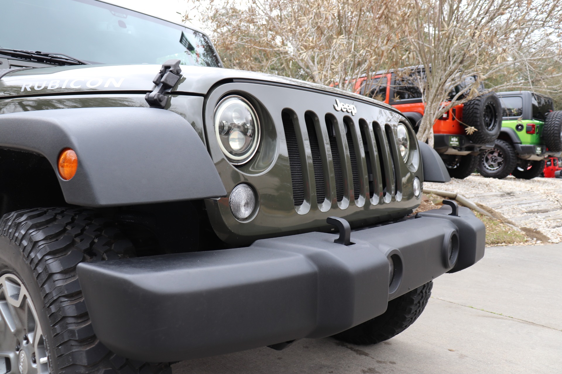 Used-2015-Jeep-Wrangler-Unlimited-Rubicon