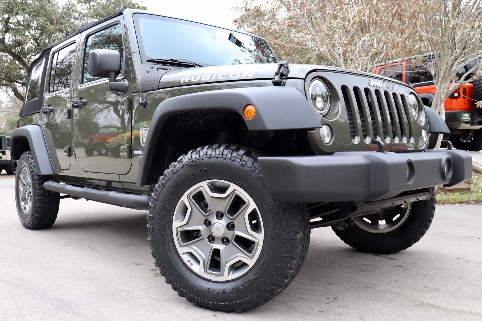 Used-2015-Jeep-Wrangler-Unlimited-Rubicon