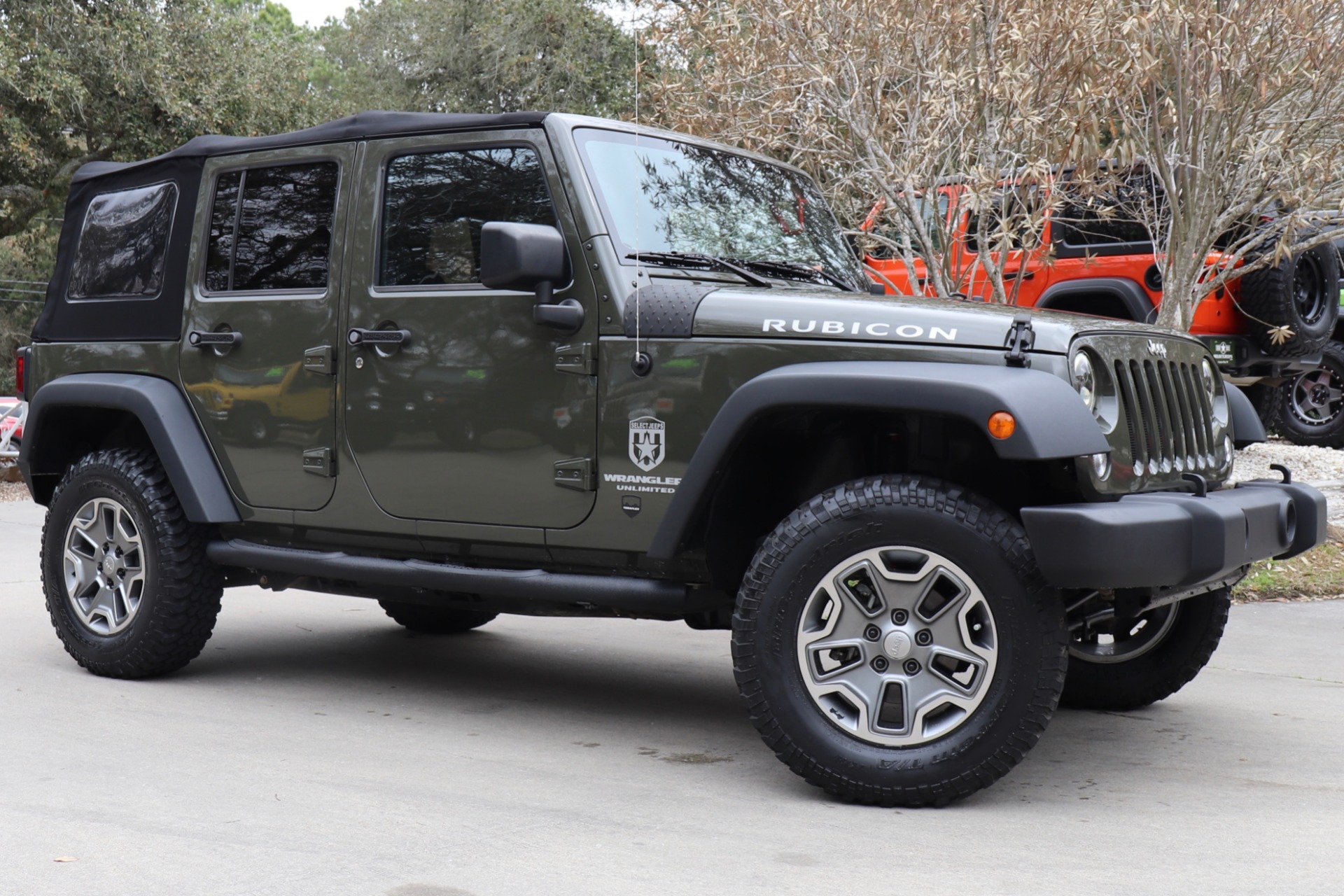 Used-2015-Jeep-Wrangler-Unlimited-Rubicon