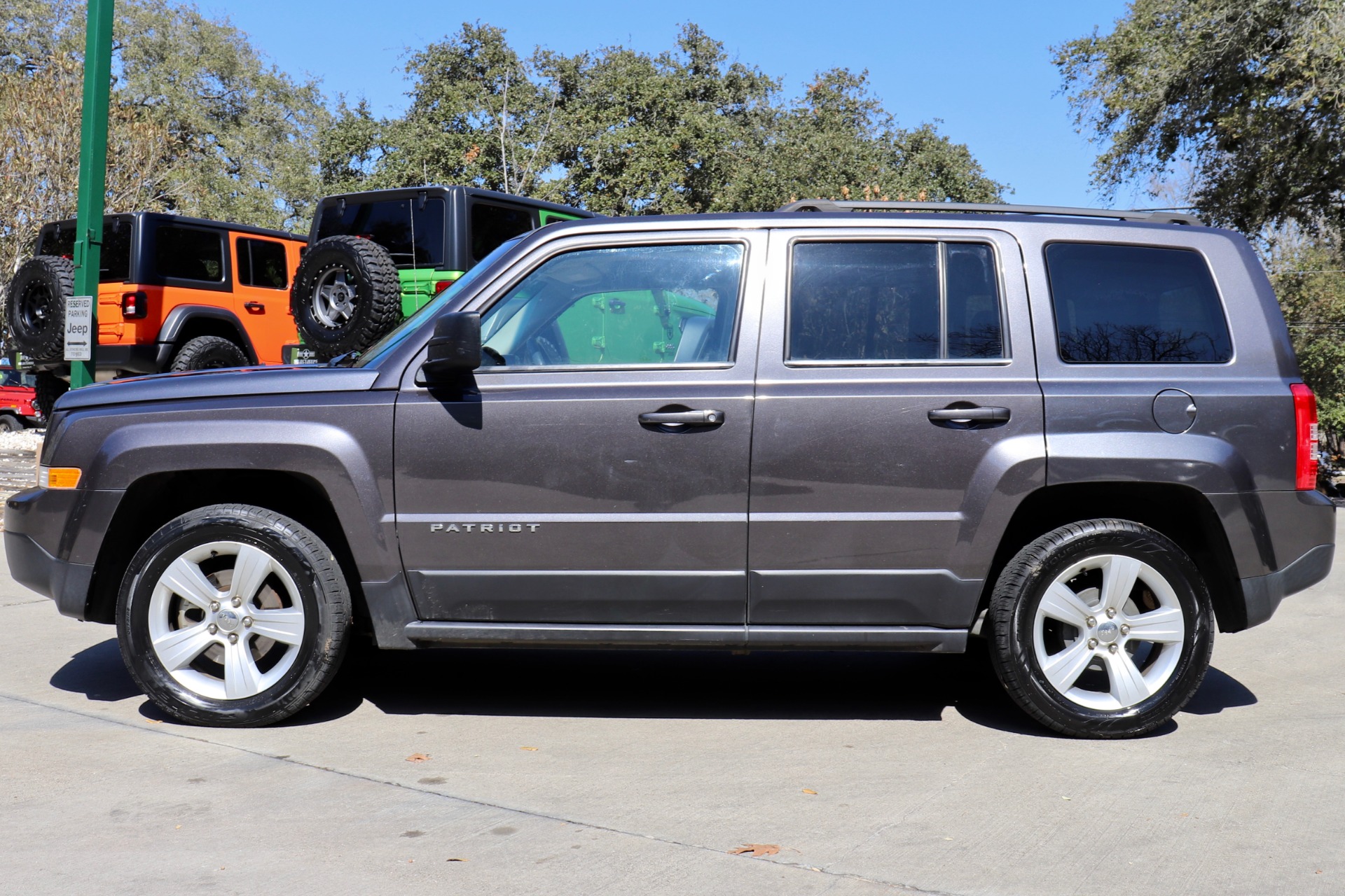 Used-2015-Jeep-Patriot-Latitude