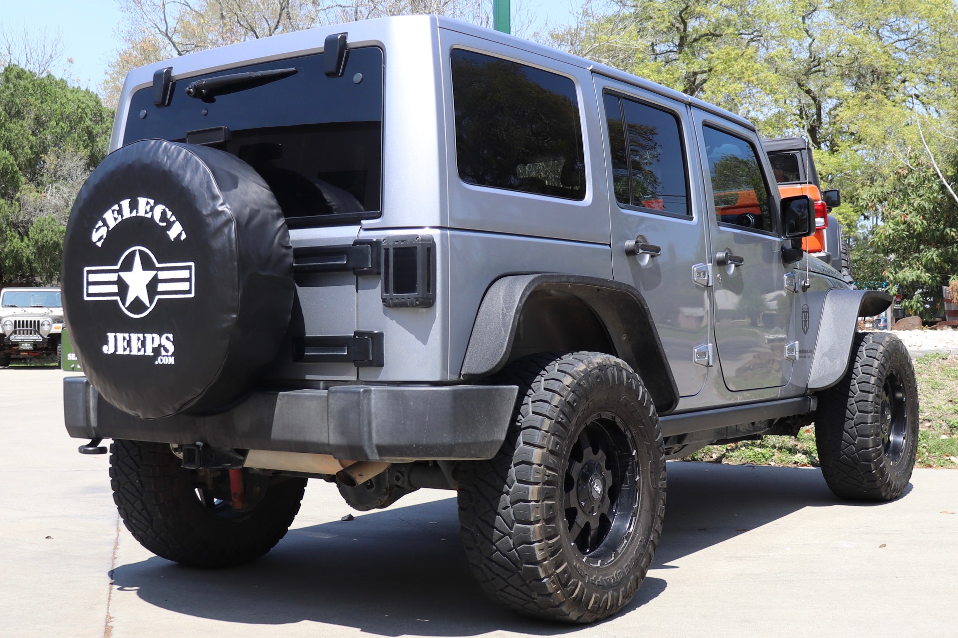 Used-2015-Jeep-Wrangler-Unlimited-Rubicon