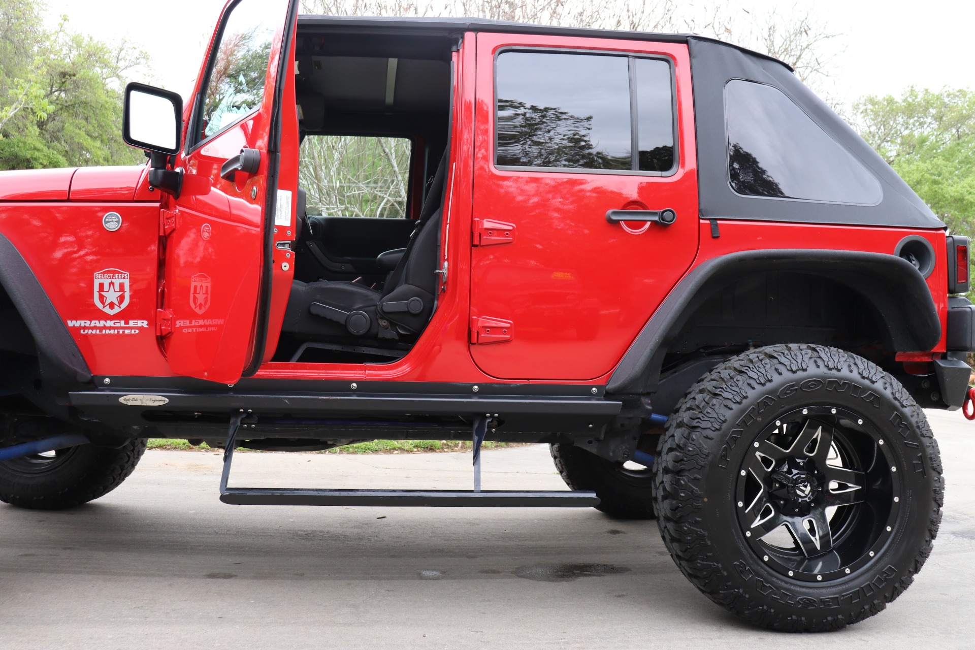 Used-2011-Jeep-Wrangler-Unlimited-Sport