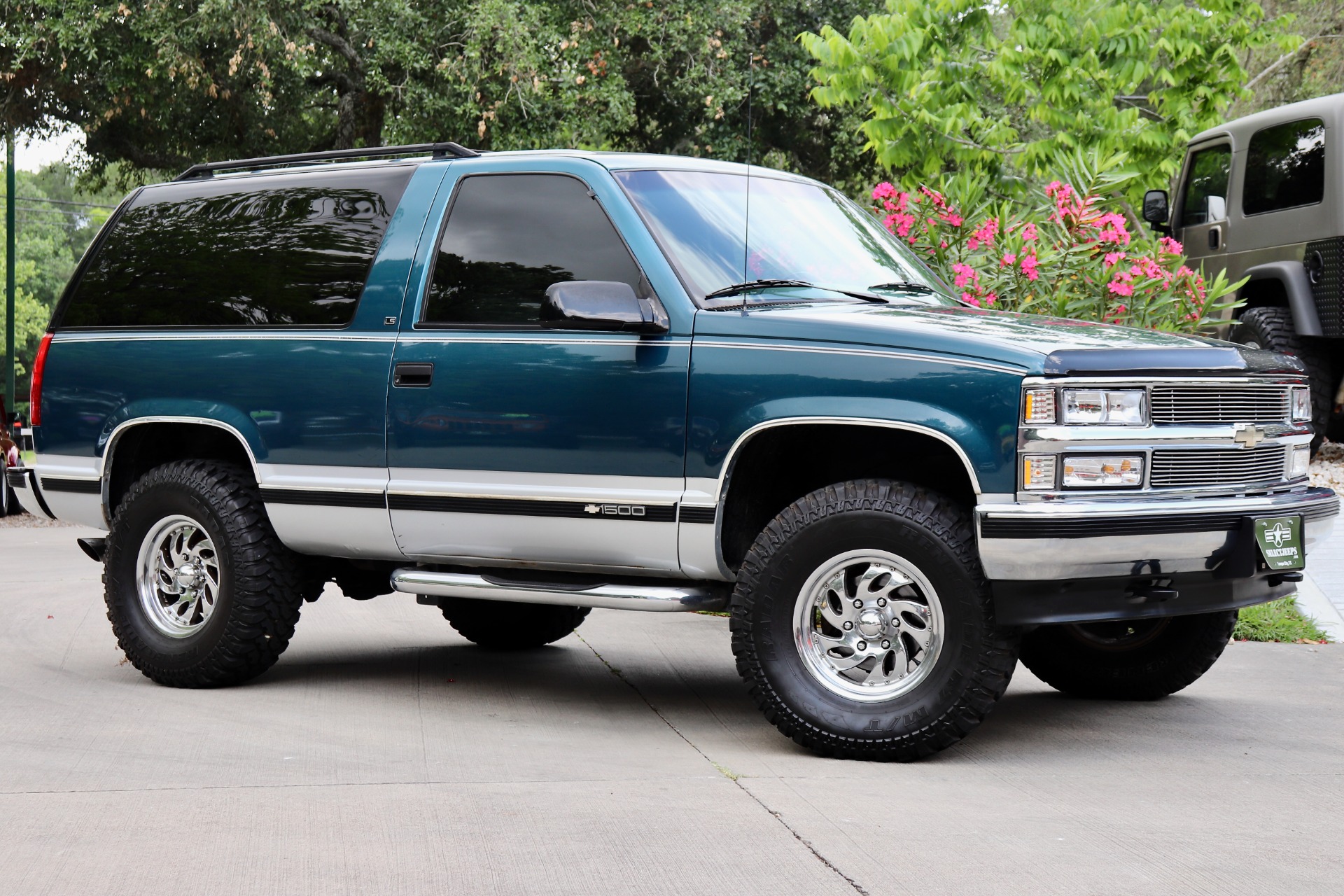 Used-1995-Chevrolet-Tahoe-LS