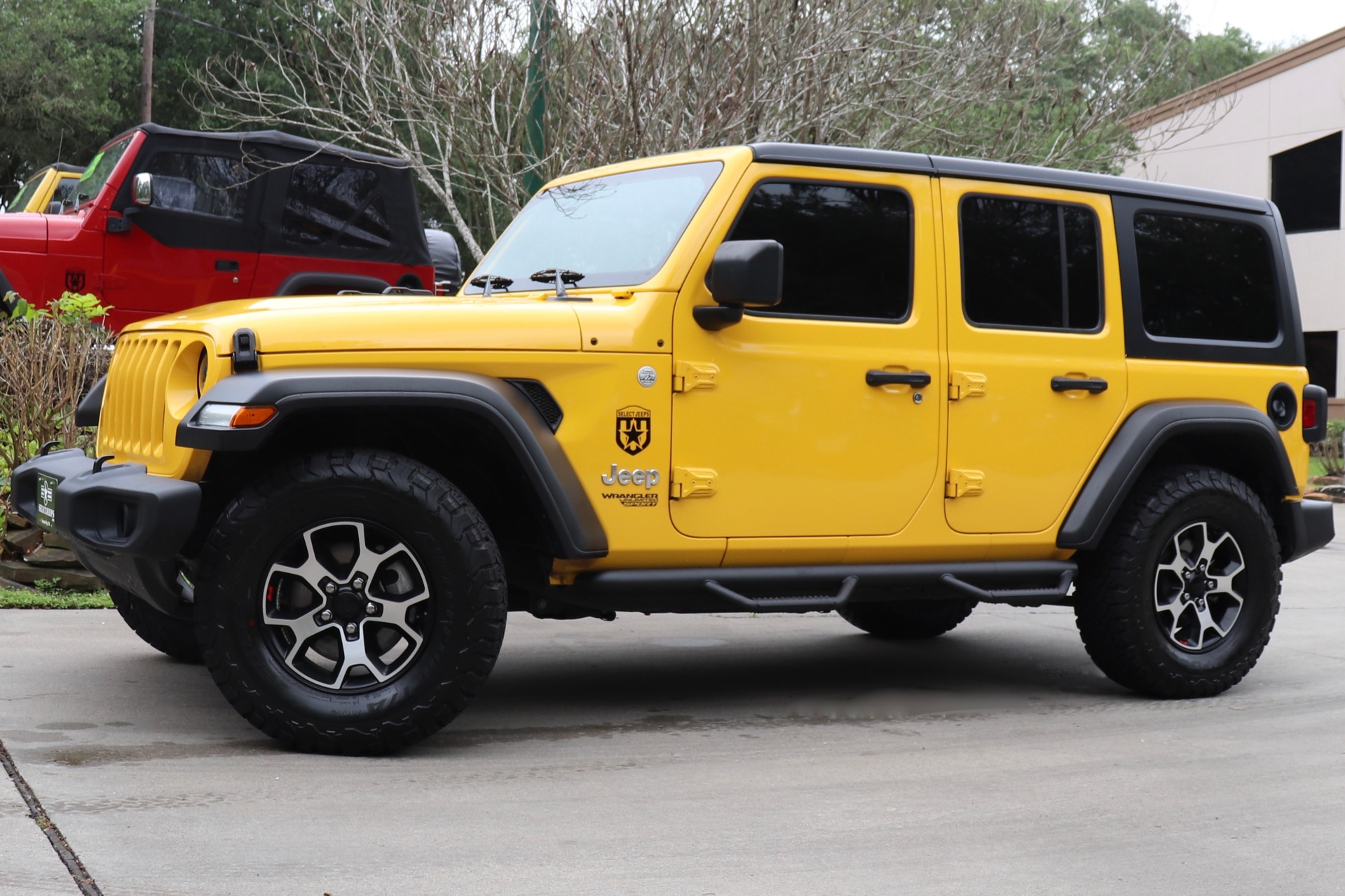 Used-2019-Jeep-Wrangler-Unlimited-Sport