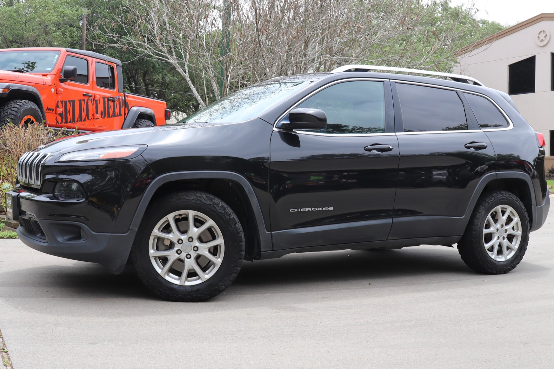 Used-2015-Jeep-Cherokee-Latitude